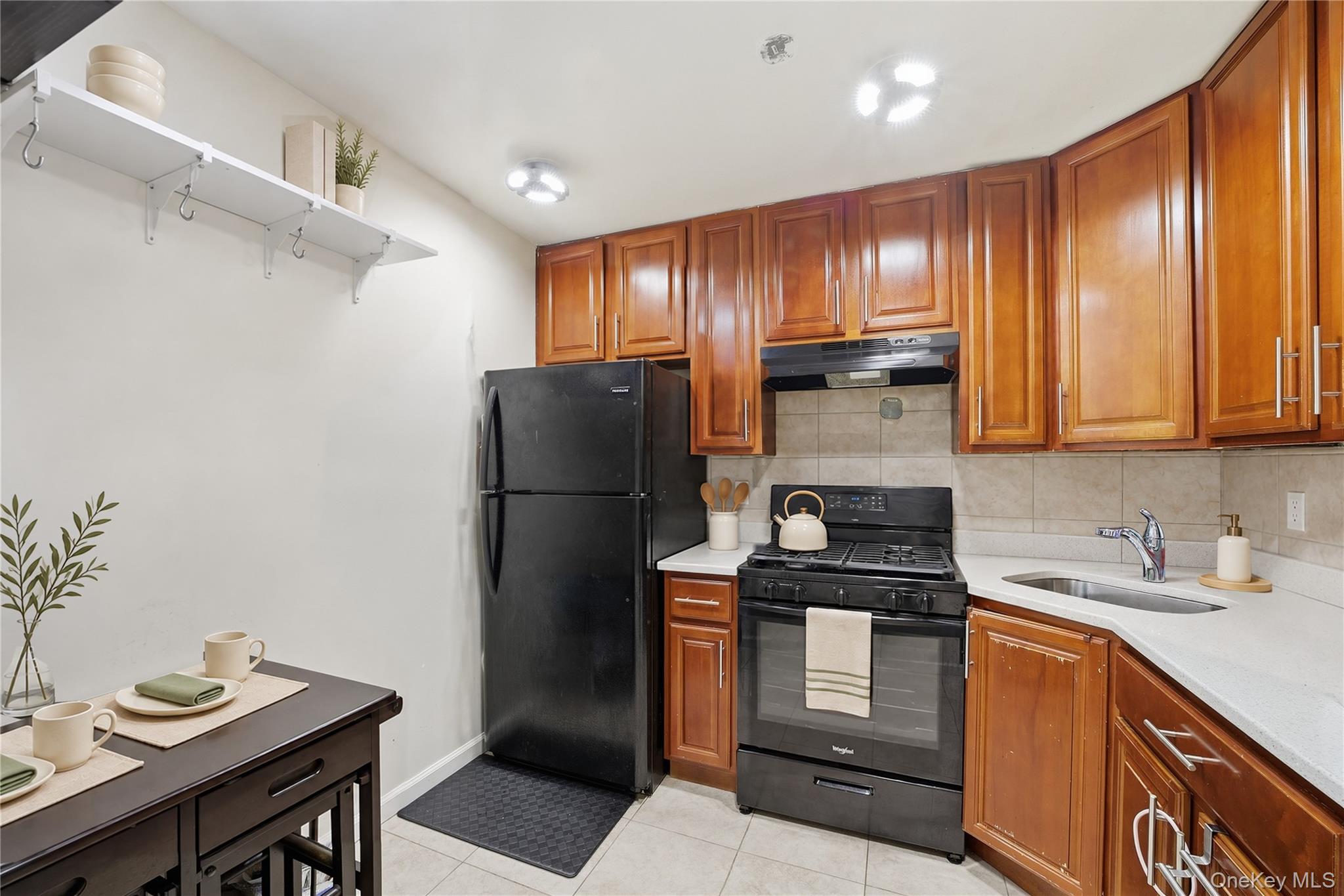 2064 Cicero Avenue – For Sale photo 31