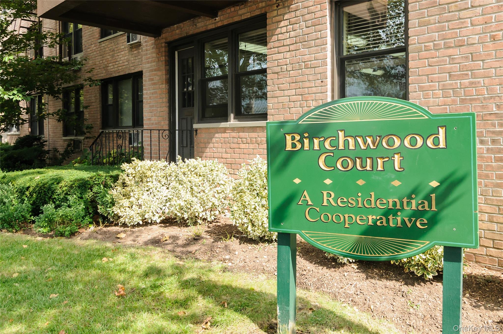 5 Birchwood Court, Unit 2-0 photo 2