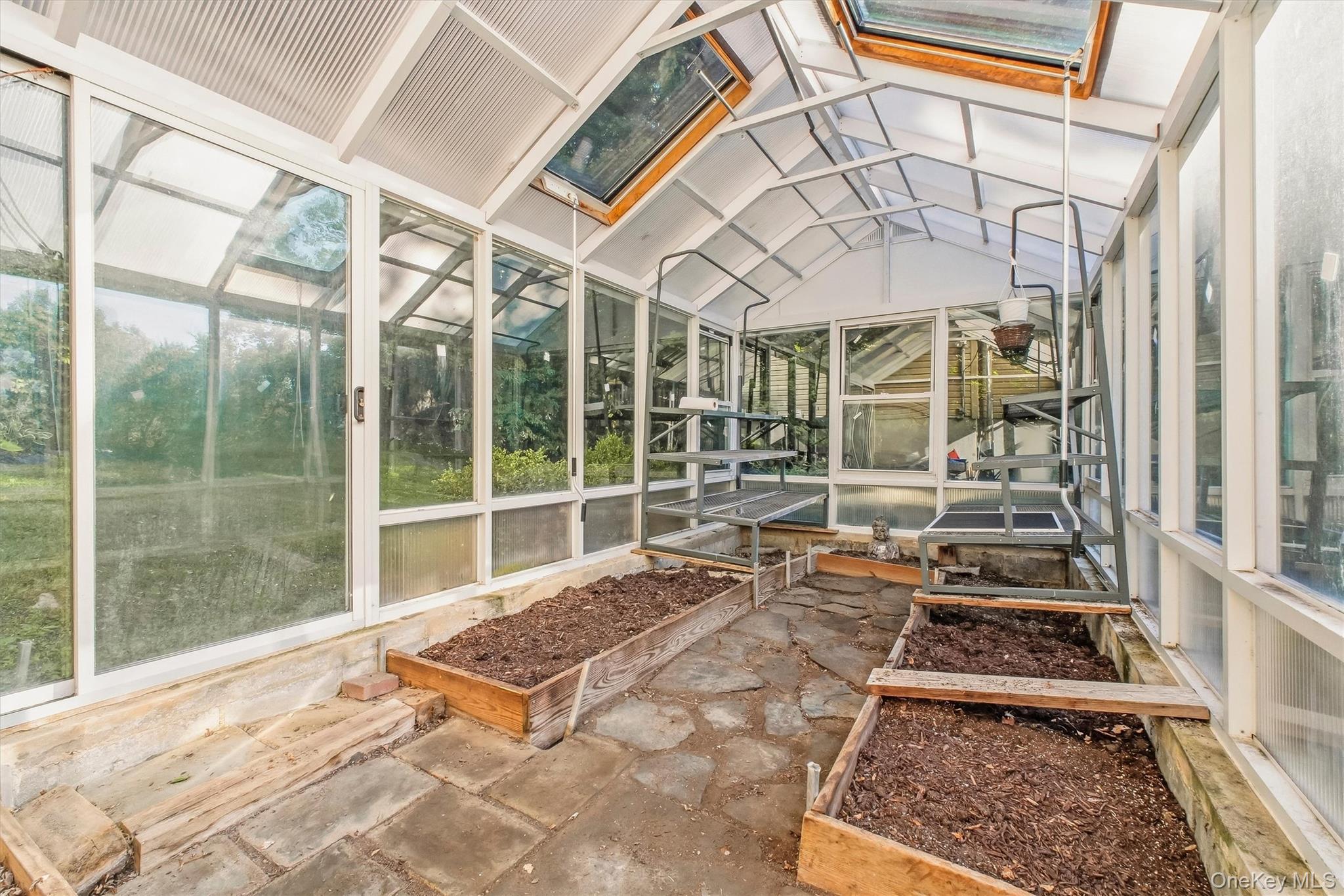 183 Lookout Pass – For Sale photo 40