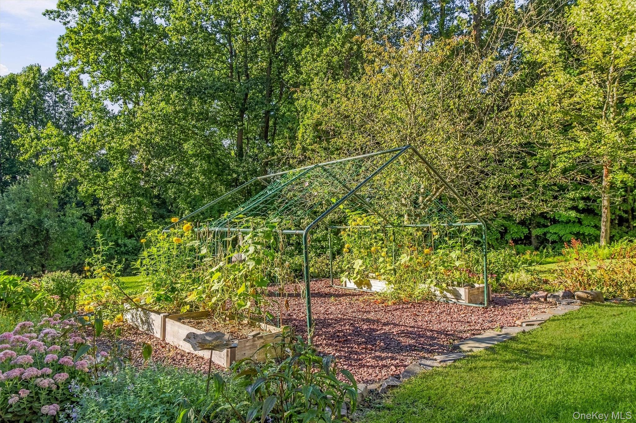 183 Lookout Pass – For Sale photo 43