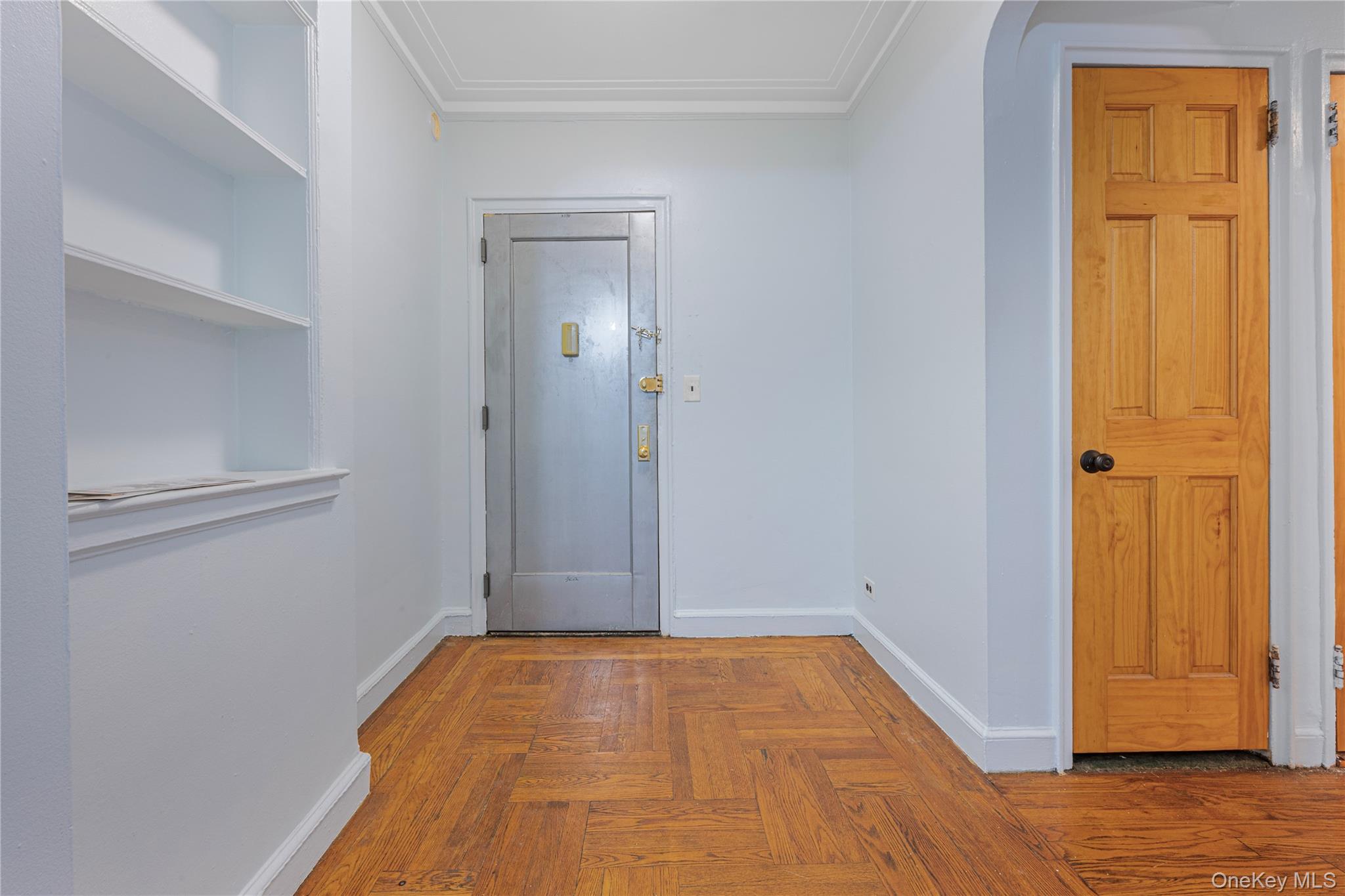 2191 Bolton Street, Unit 5E photo 4
