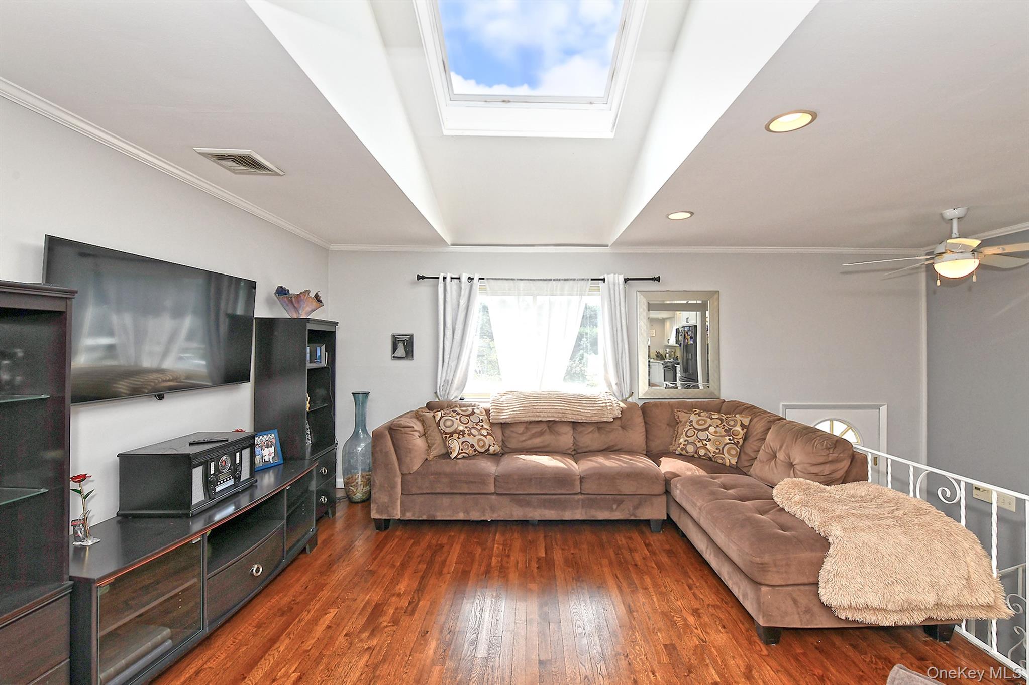 37 Euclid Avenue – For Sale photo 16