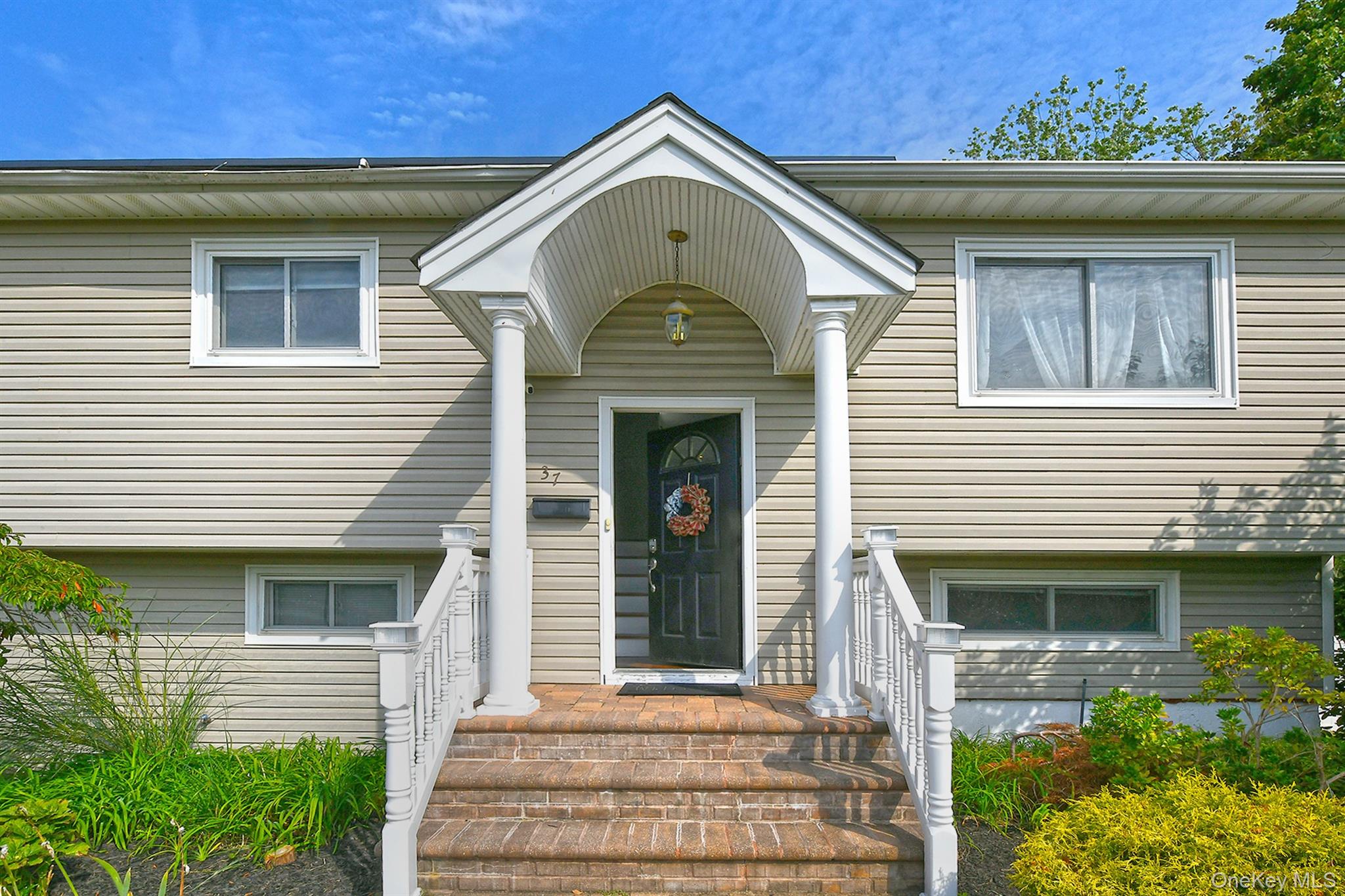 37 Euclid Avenue – For Sale photo 6