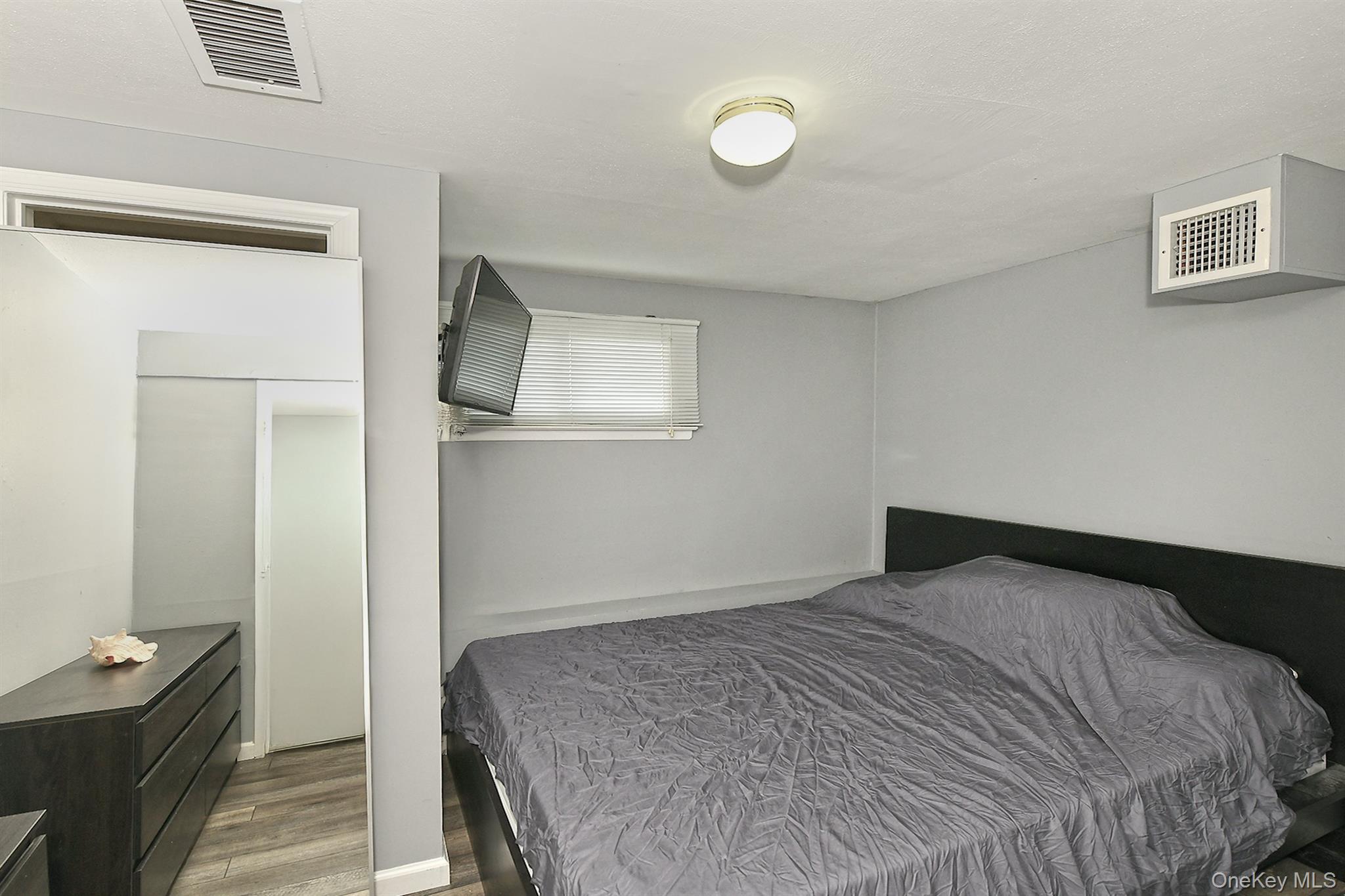 37 Euclid Avenue – For Sale photo 28
