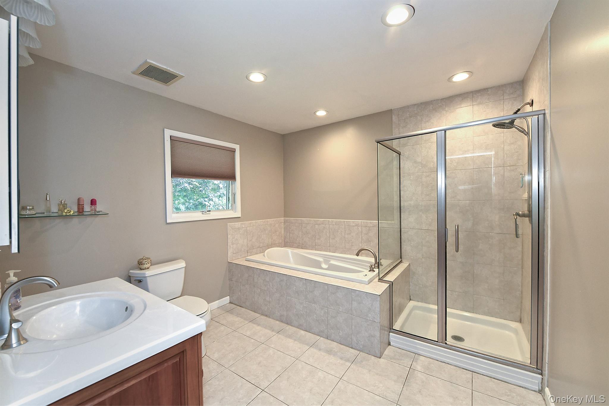 37 Euclid Avenue – For Sale photo 22