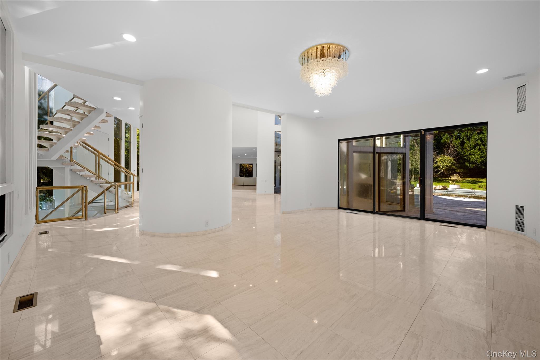 11 Surrey Lane – For Sale photo 12