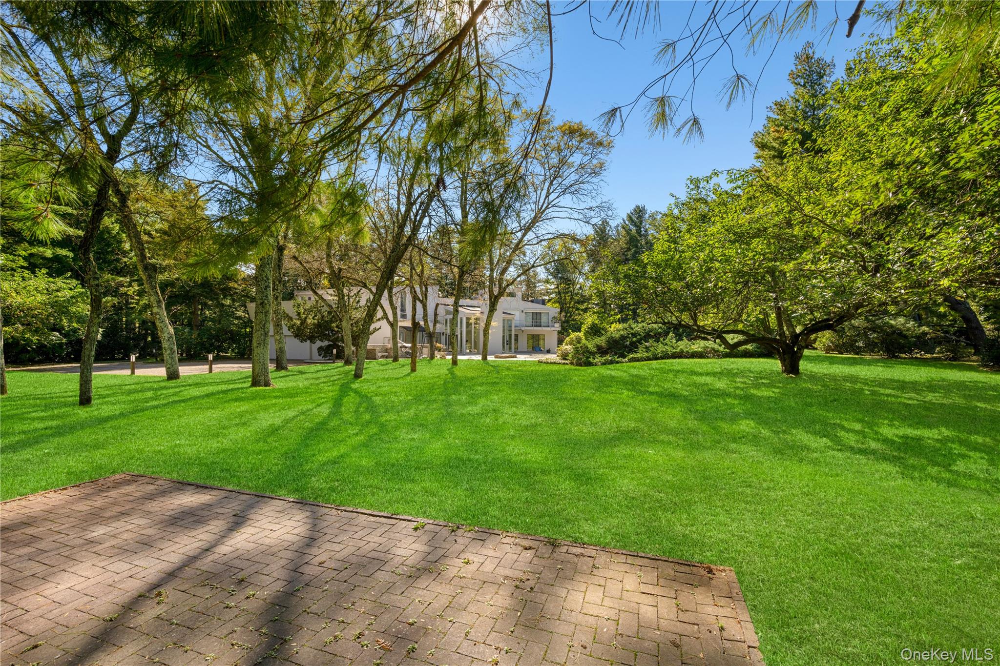 11 Surrey Lane – For Sale photo 45