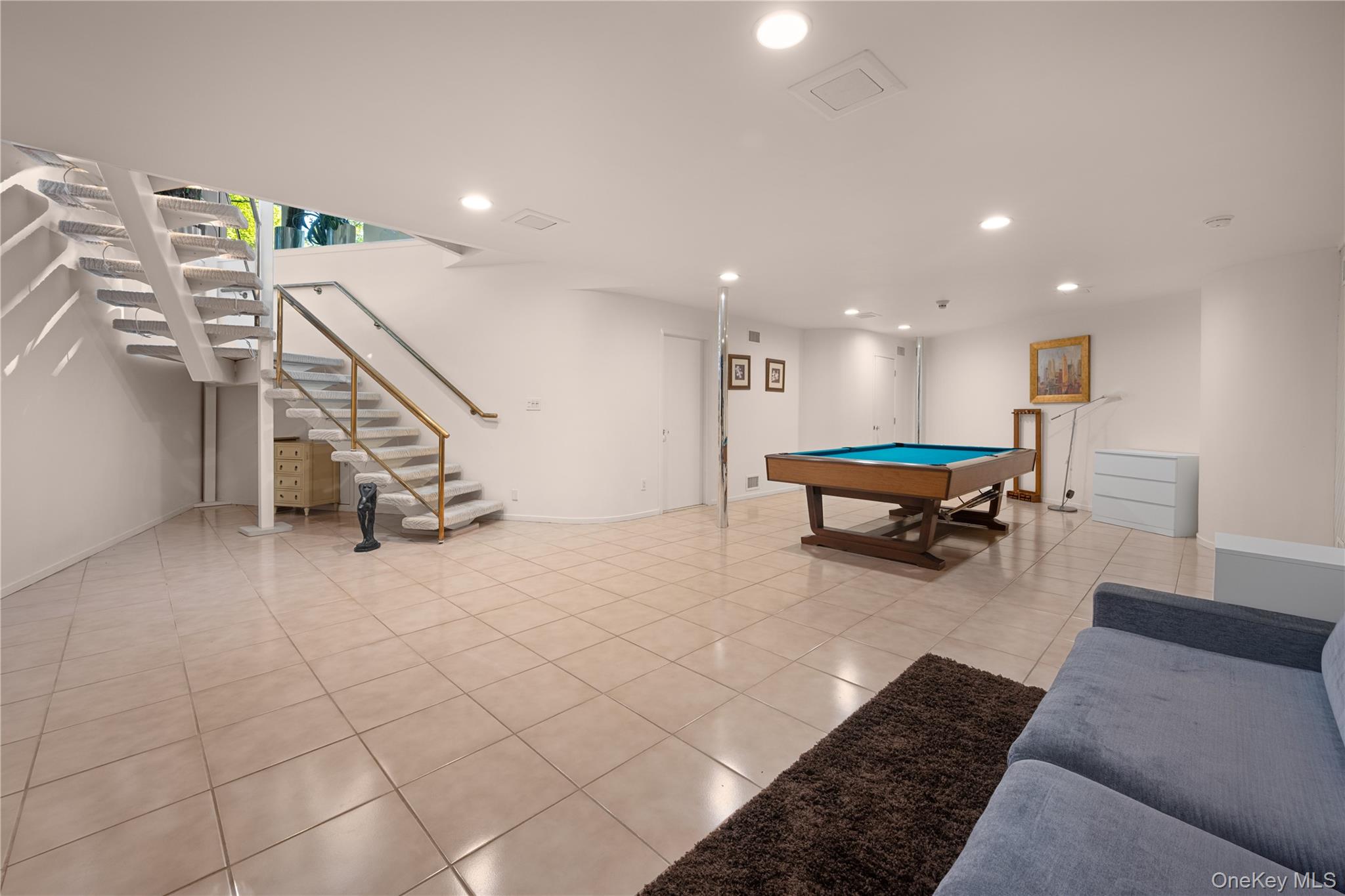 11 Surrey Lane – For Sale photo 34
