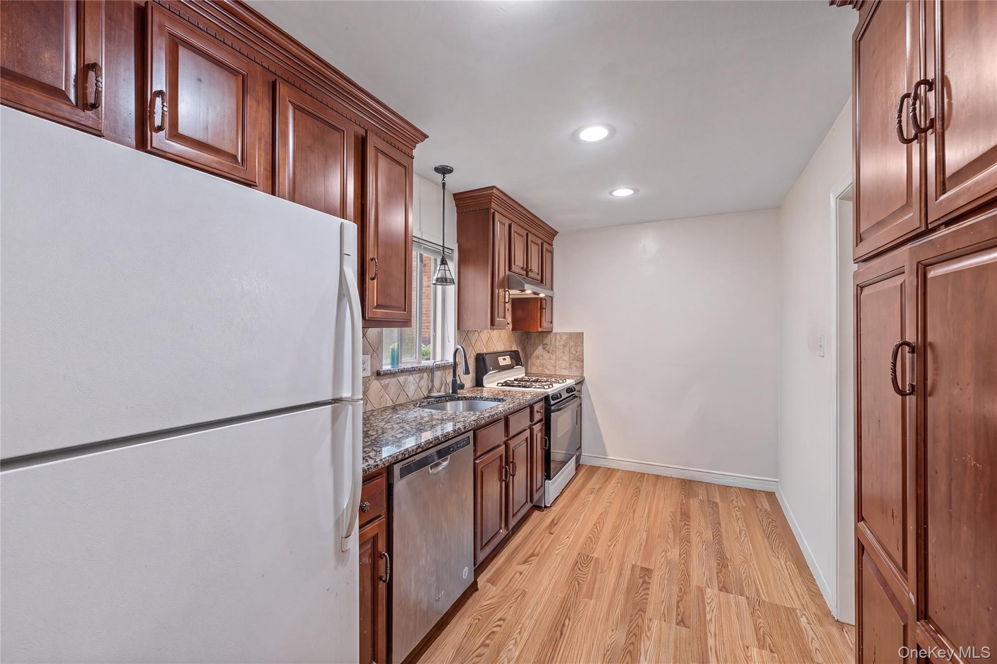 134 Hart Avenue – For Sale photo 12