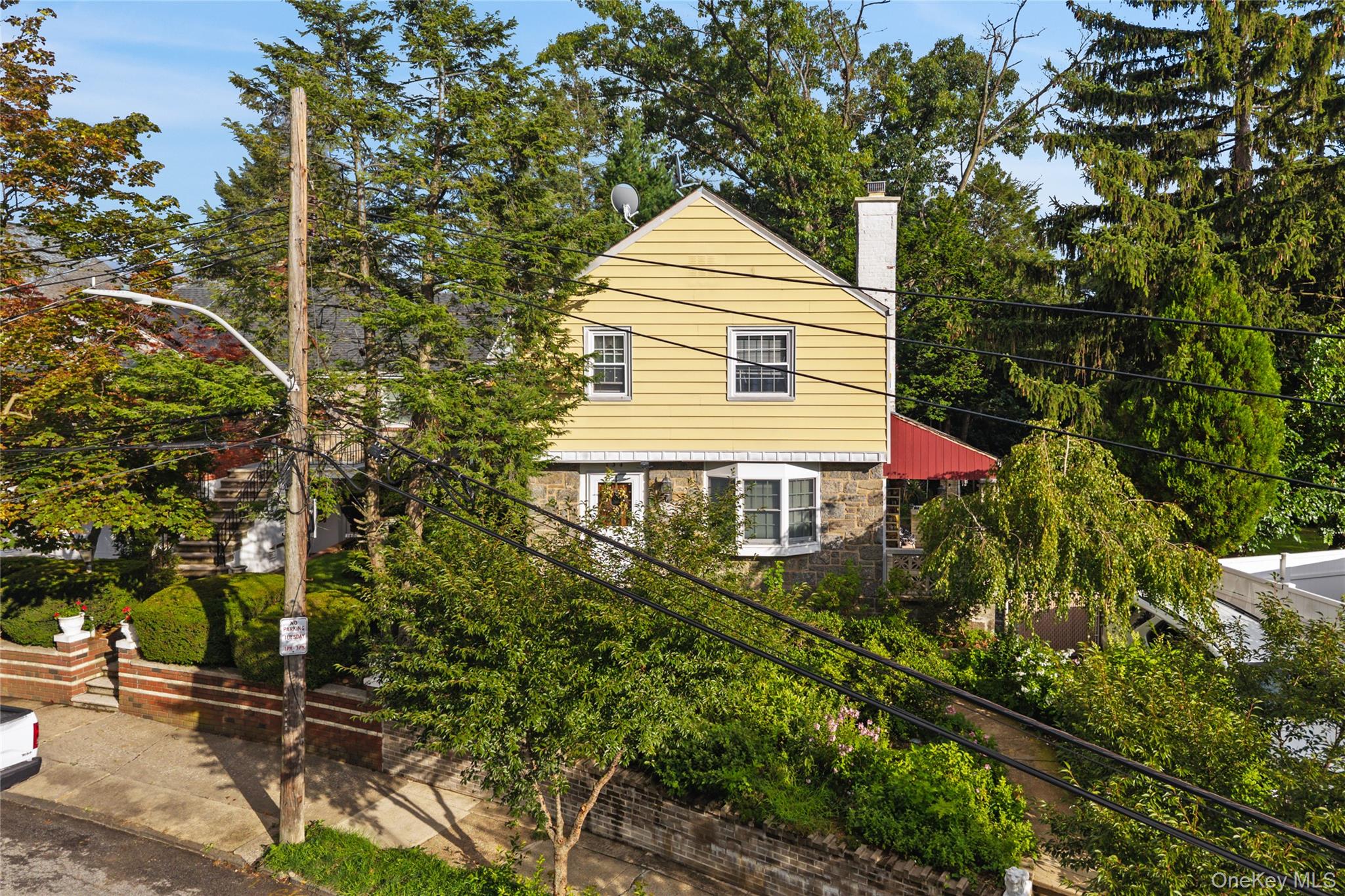 134 Hart Avenue – For Sale photo 4