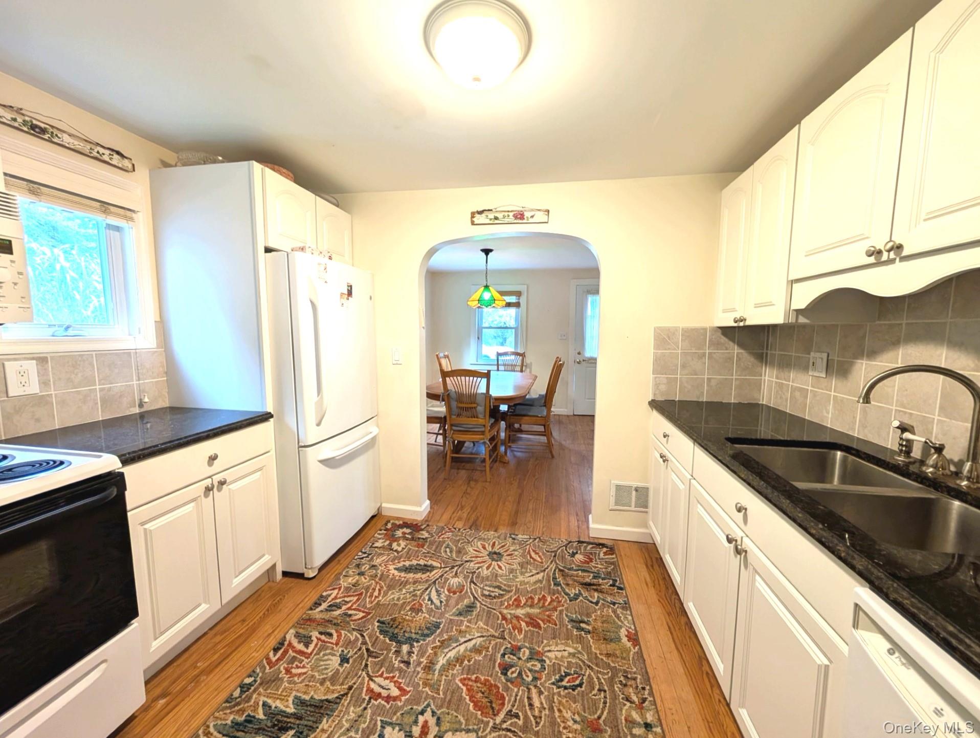13 Fisher Road – For Sale photo 3
