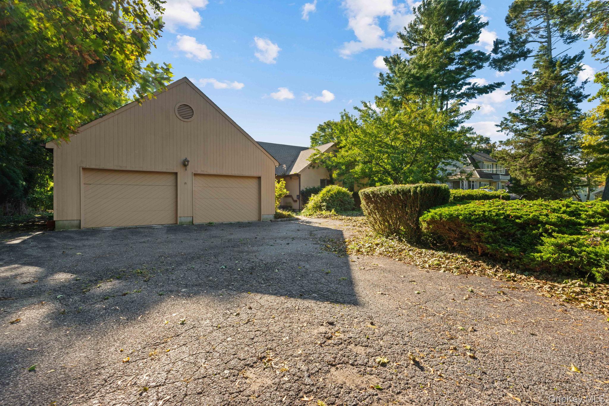 210 Lewis Road – For Rent photo 3