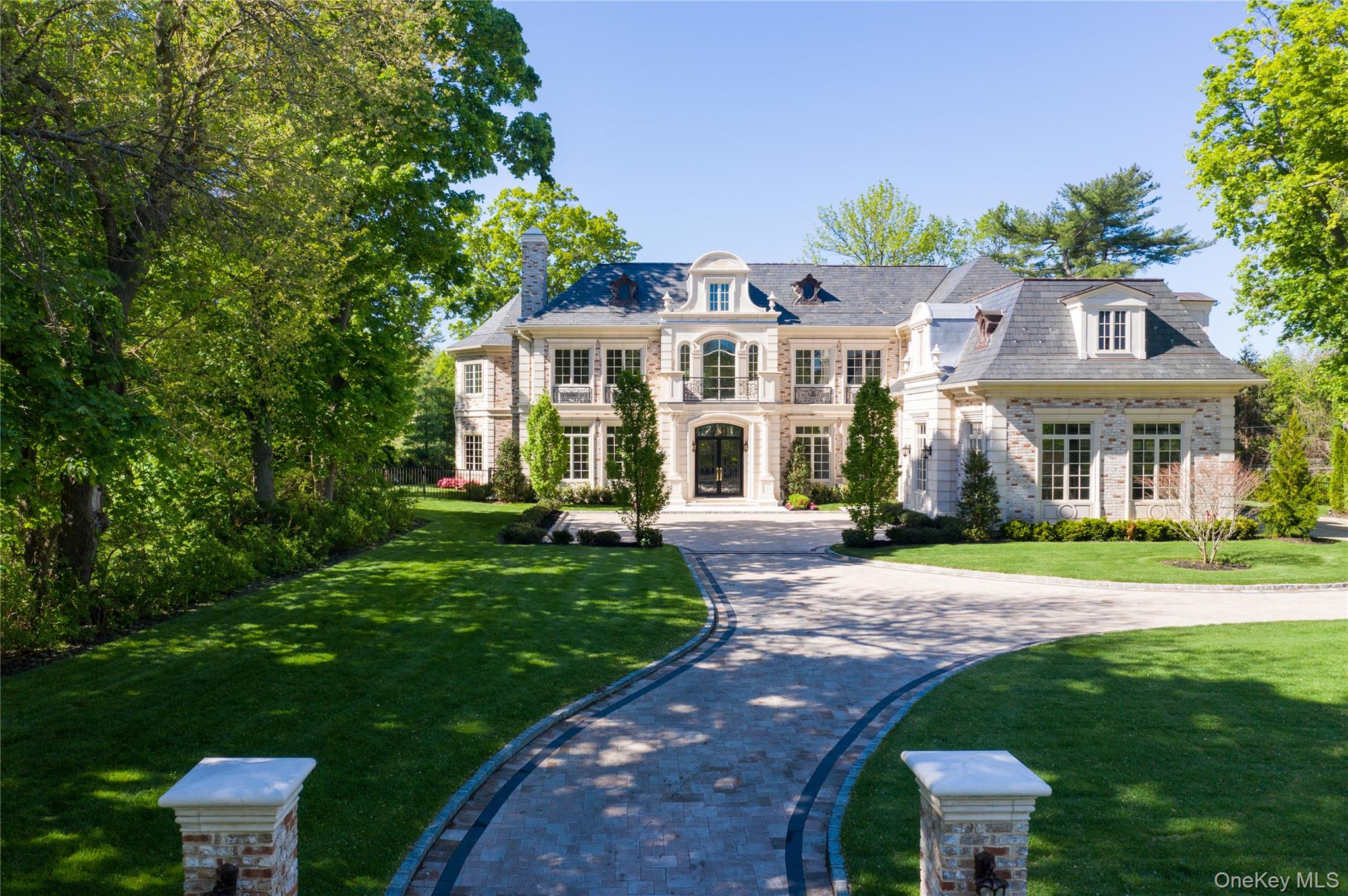 6 Foxwood Road – For Sale