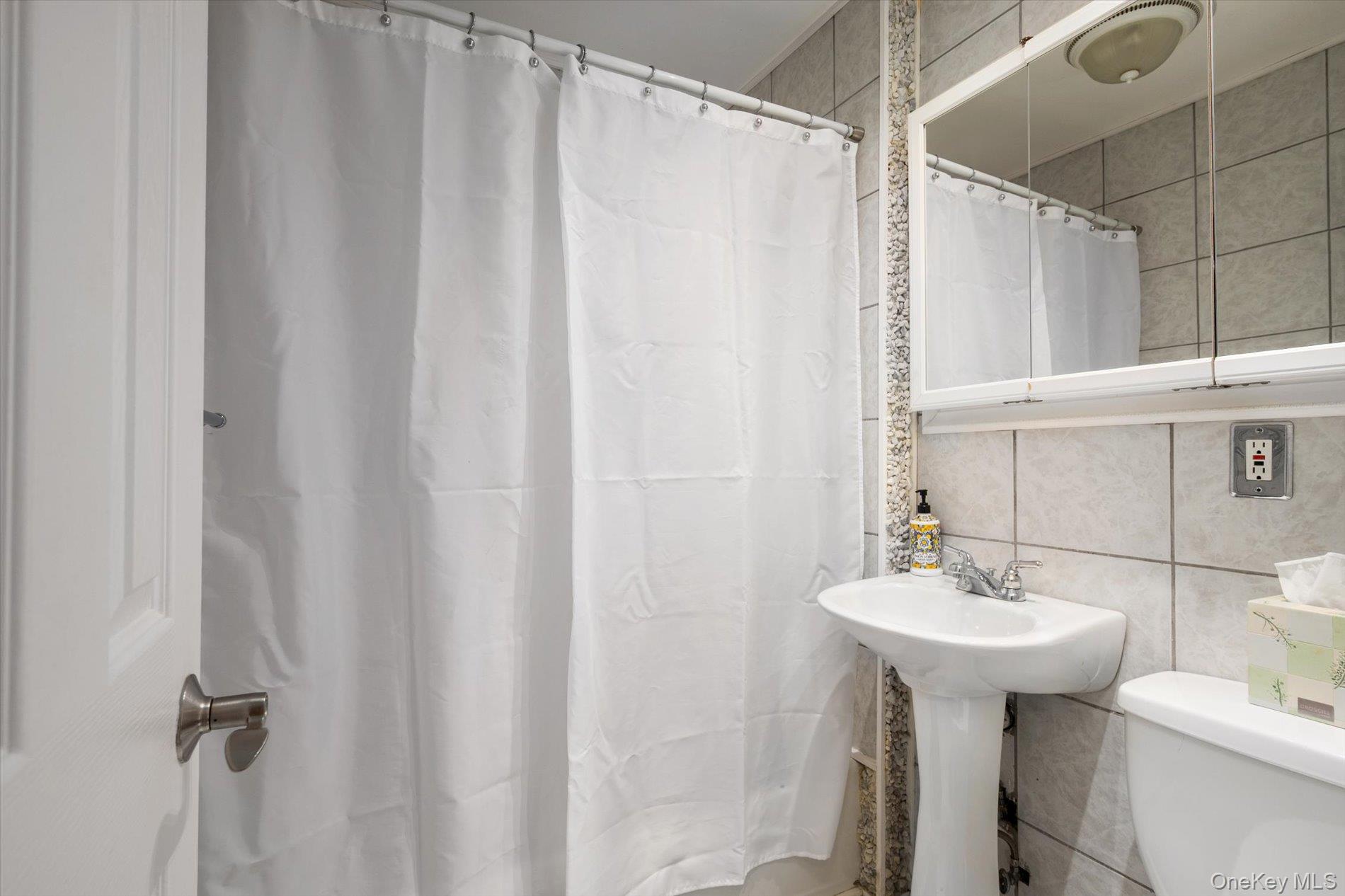 2877 Gerald Court – For Sale photo 15