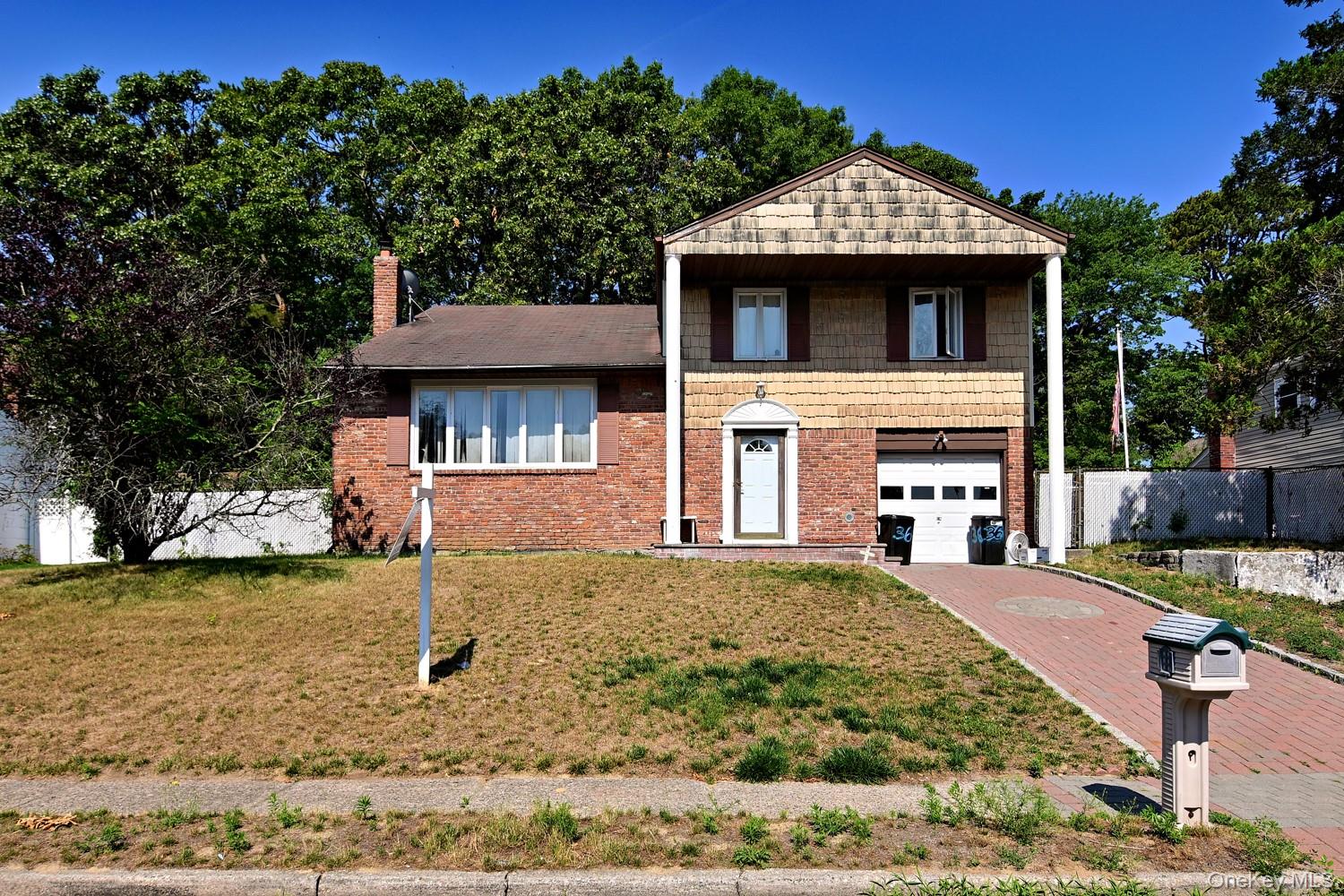36 E Willow Street – For Sale