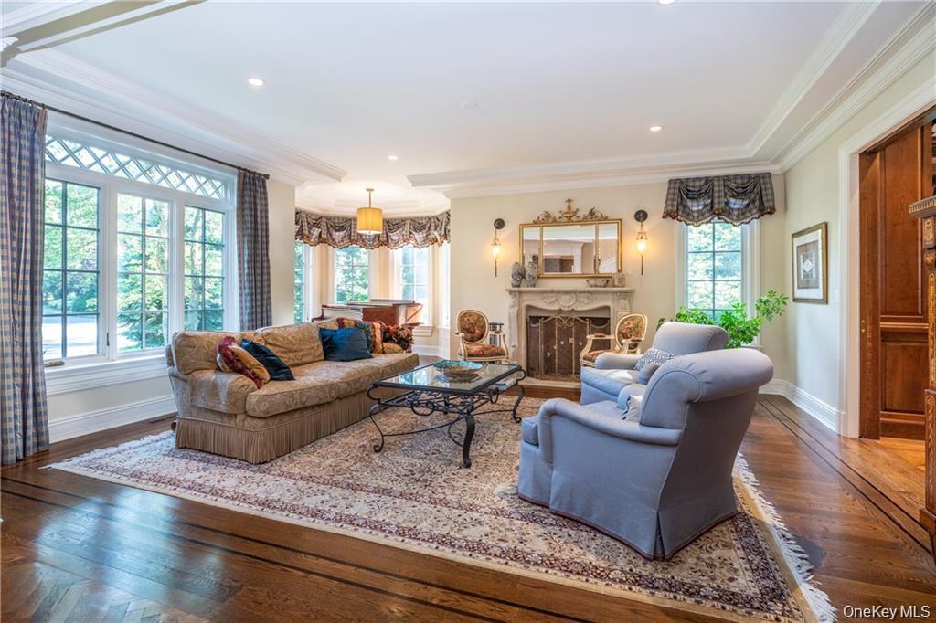 270 Trenor Drive – For Sale photo 4
