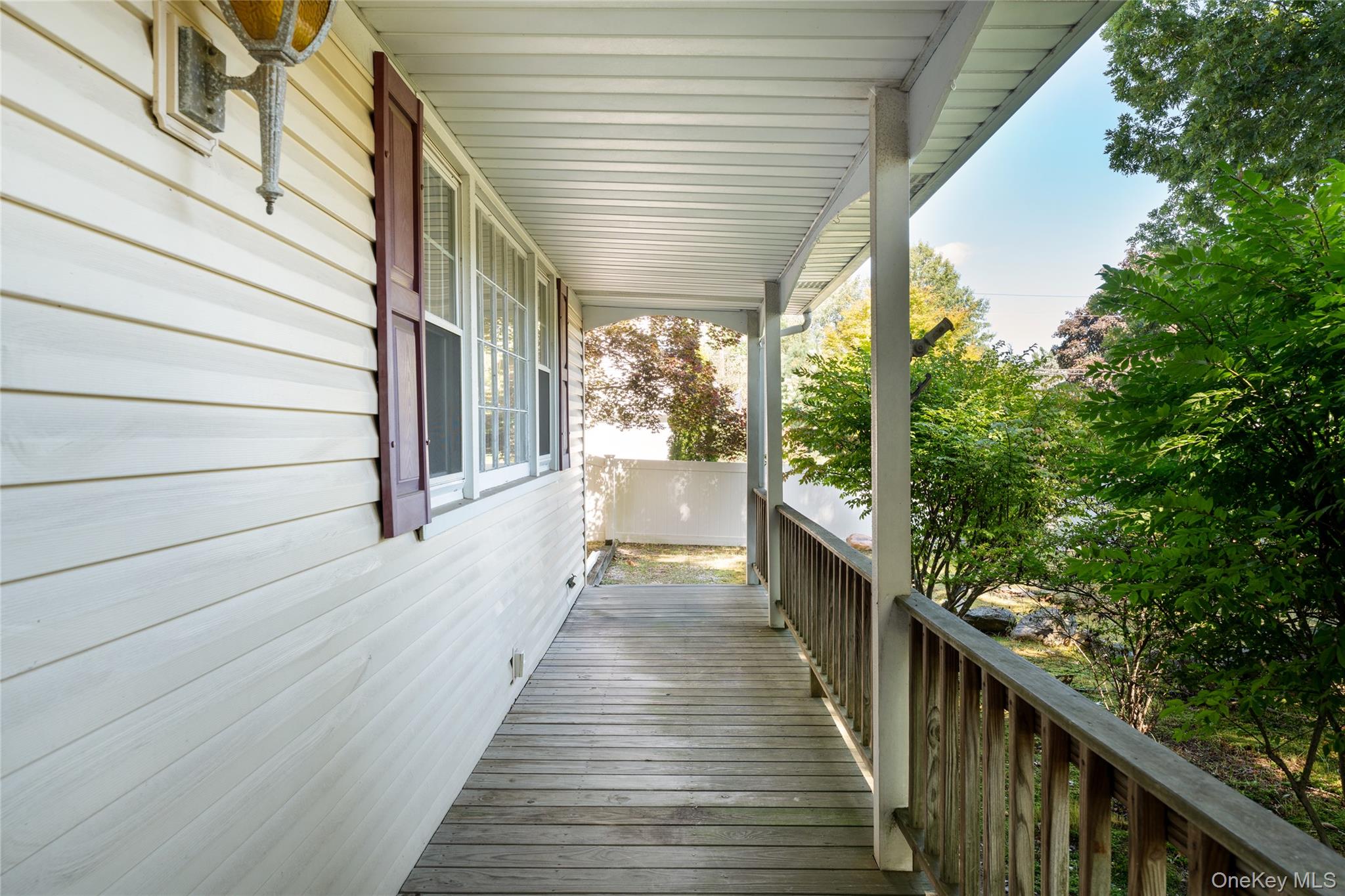 16 Heritage Place S – For Sale photo 3