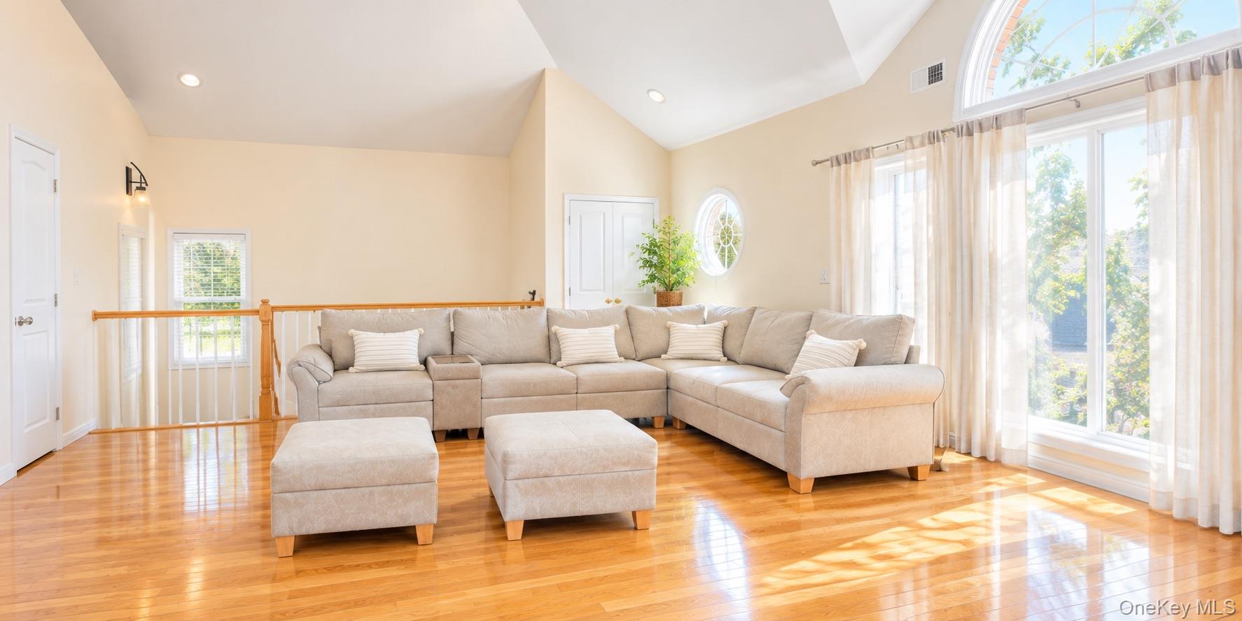 69-29 53rd Drive – For Sale photo 4