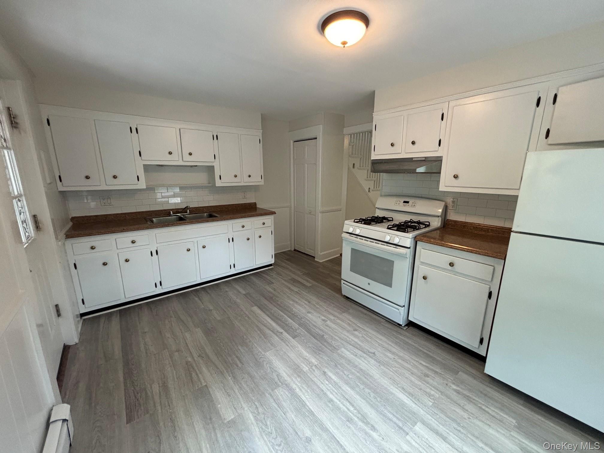 245 W. Glenville Road – For Rent photo 5