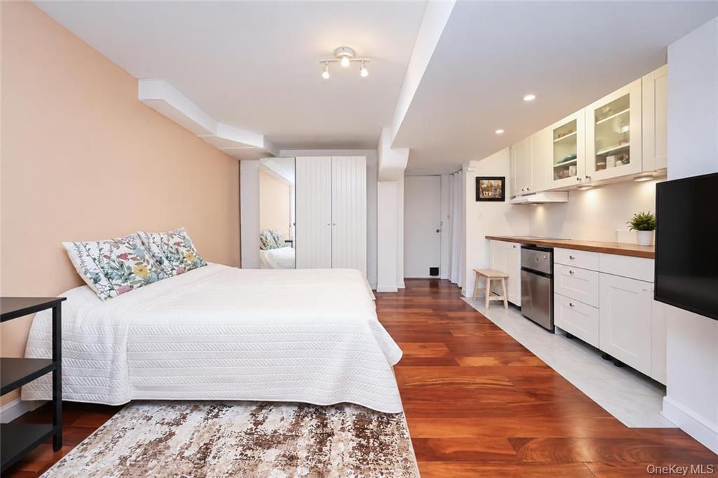 2454 E 18th Street – For Sale photo 17