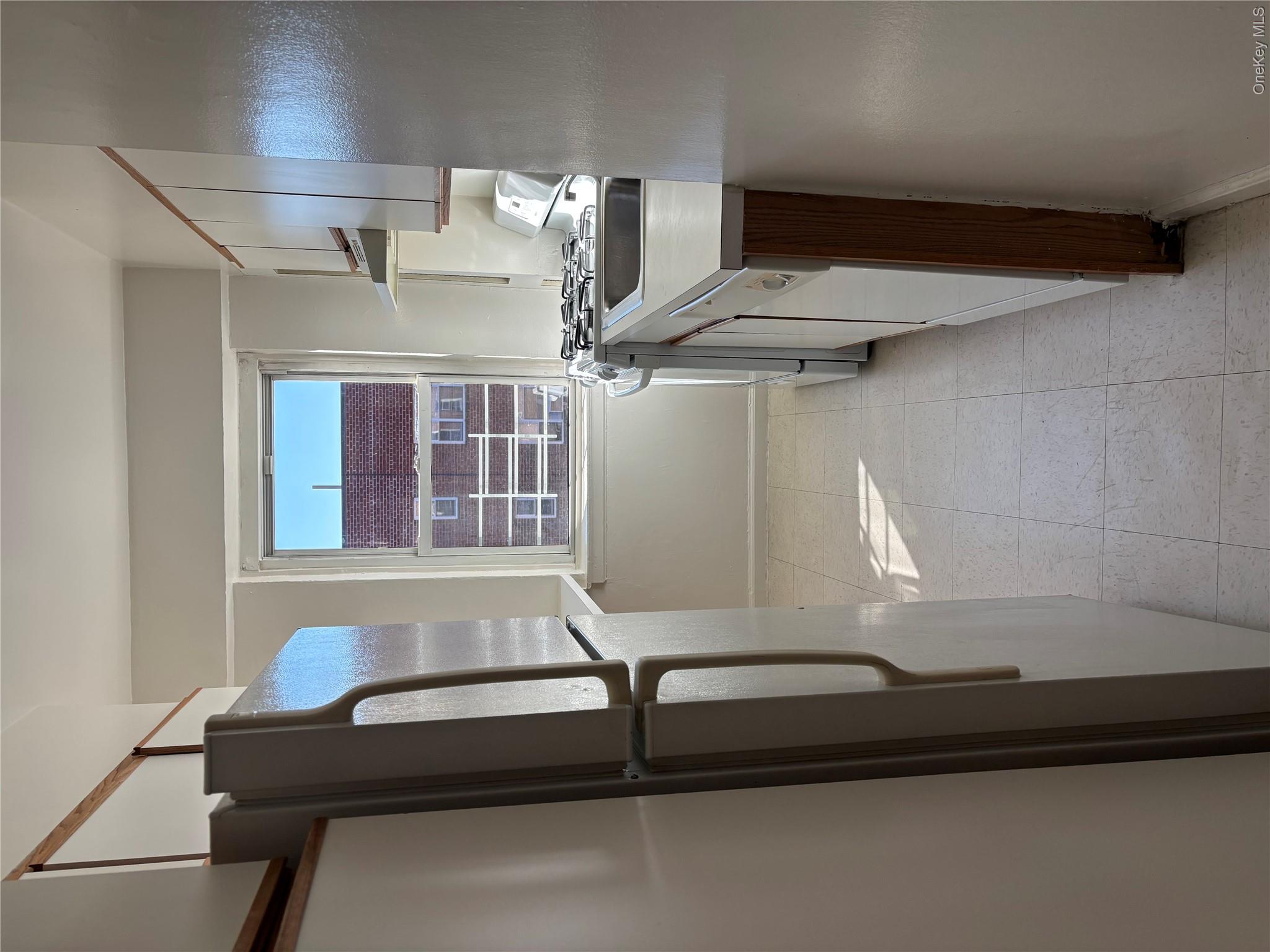 235 Garth Road, Unit A6G photo 4