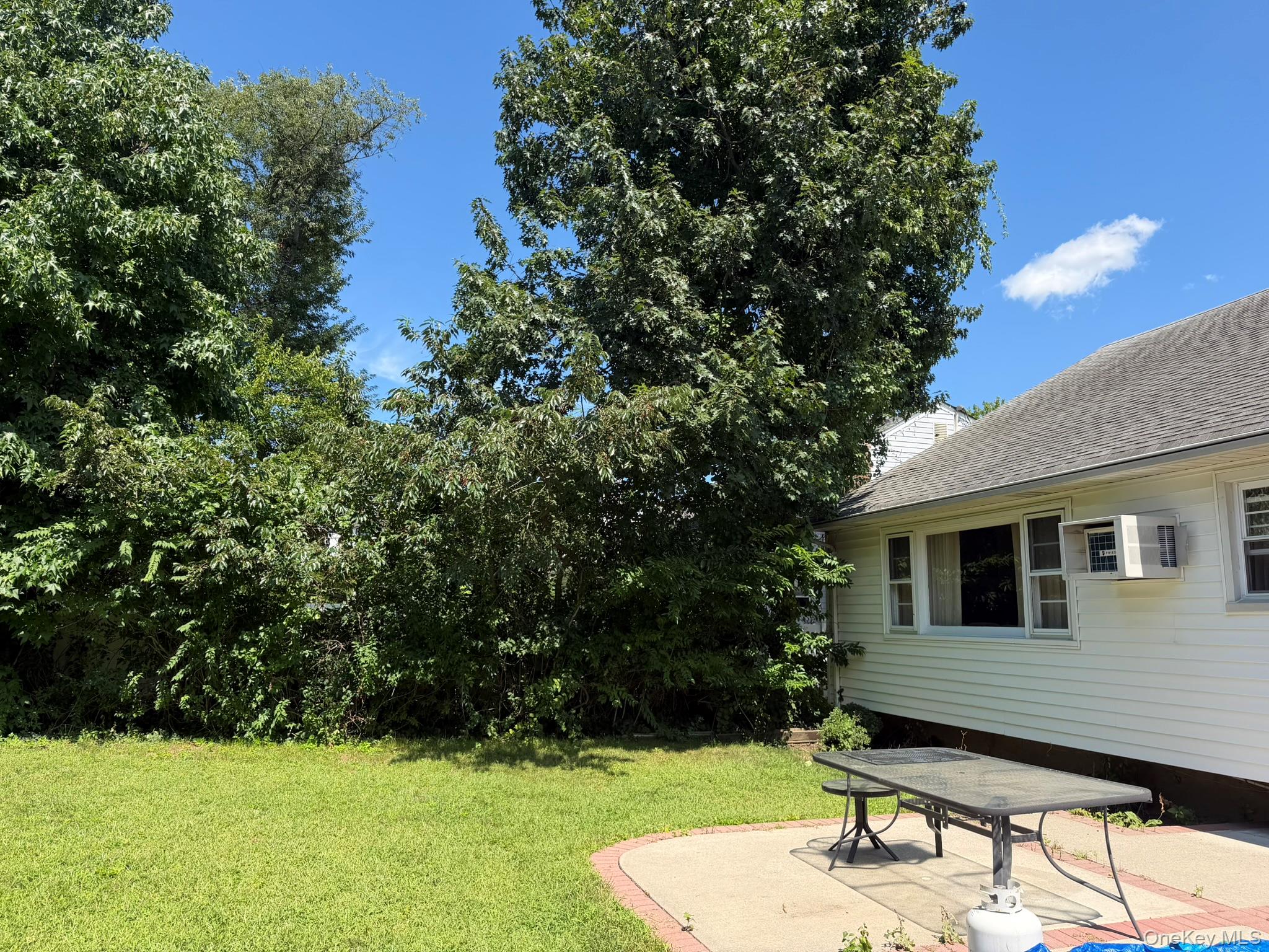 411 Cornwell Avenue – For Sale photo 16
