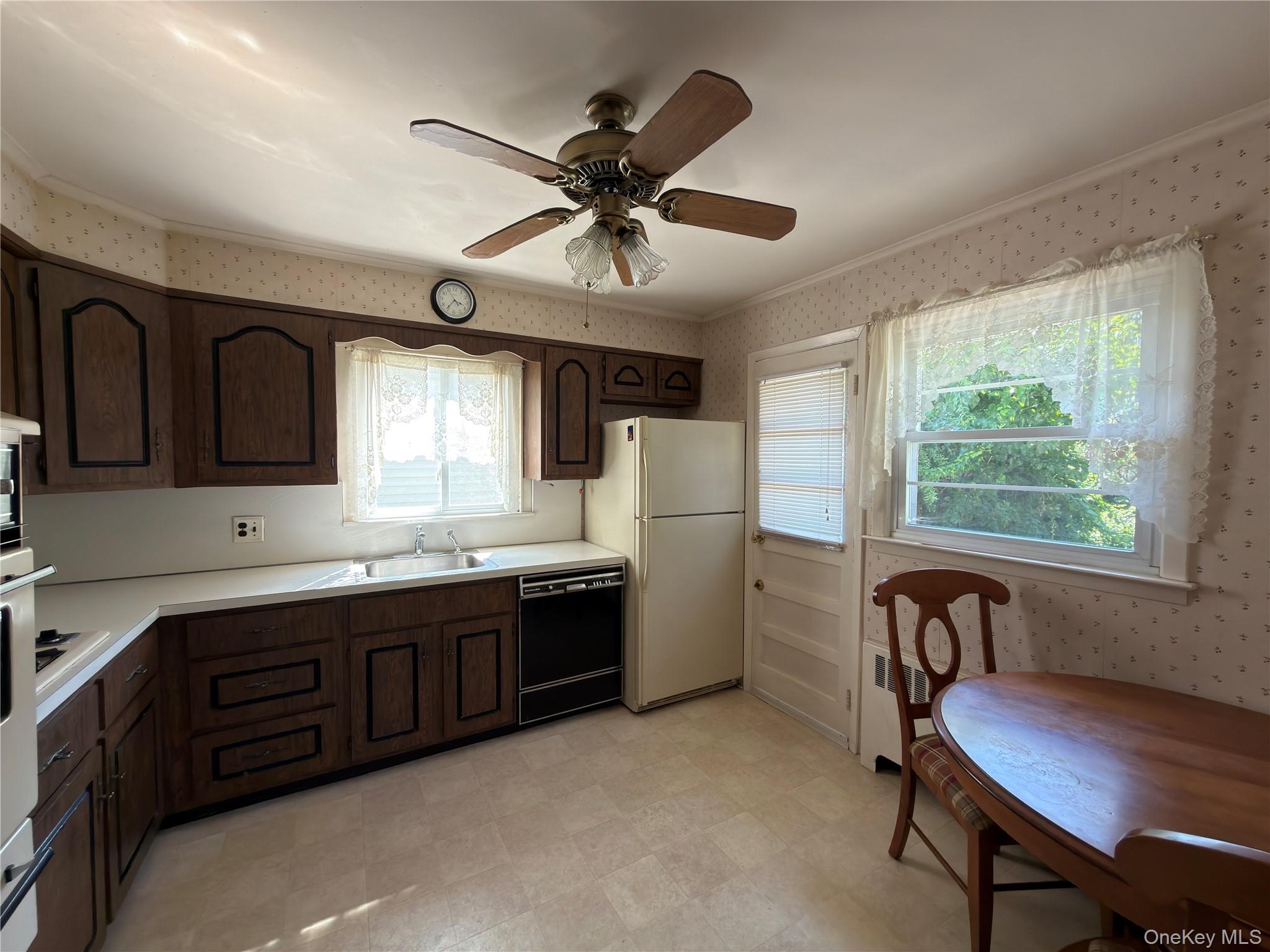 411 Cornwell Avenue – For Sale photo 8