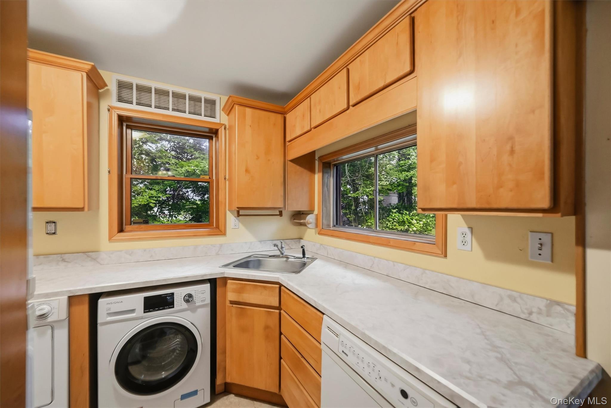 16 Cottage Avenue – For Sale photo 15