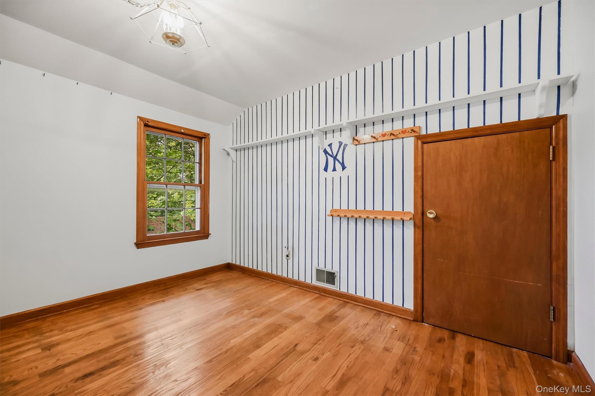 16 Cottage Avenue – For Sale photo 24