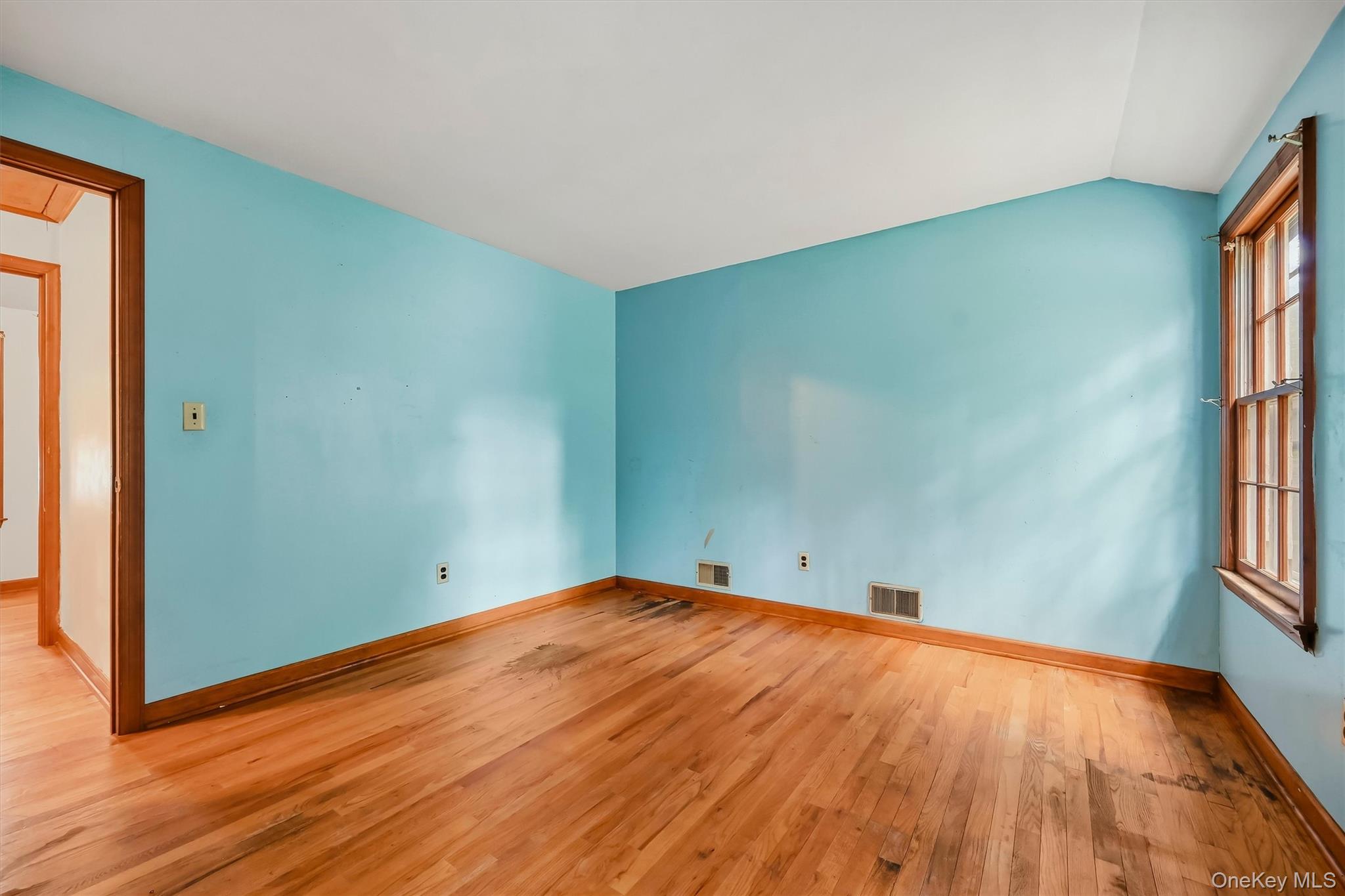 16 Cottage Avenue – For Sale photo 28