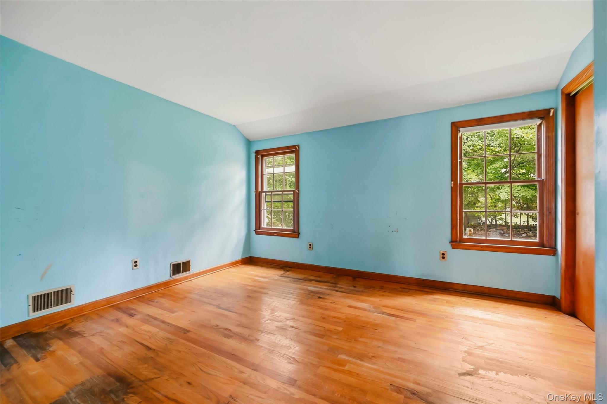 16 Cottage Avenue – For Sale photo 25