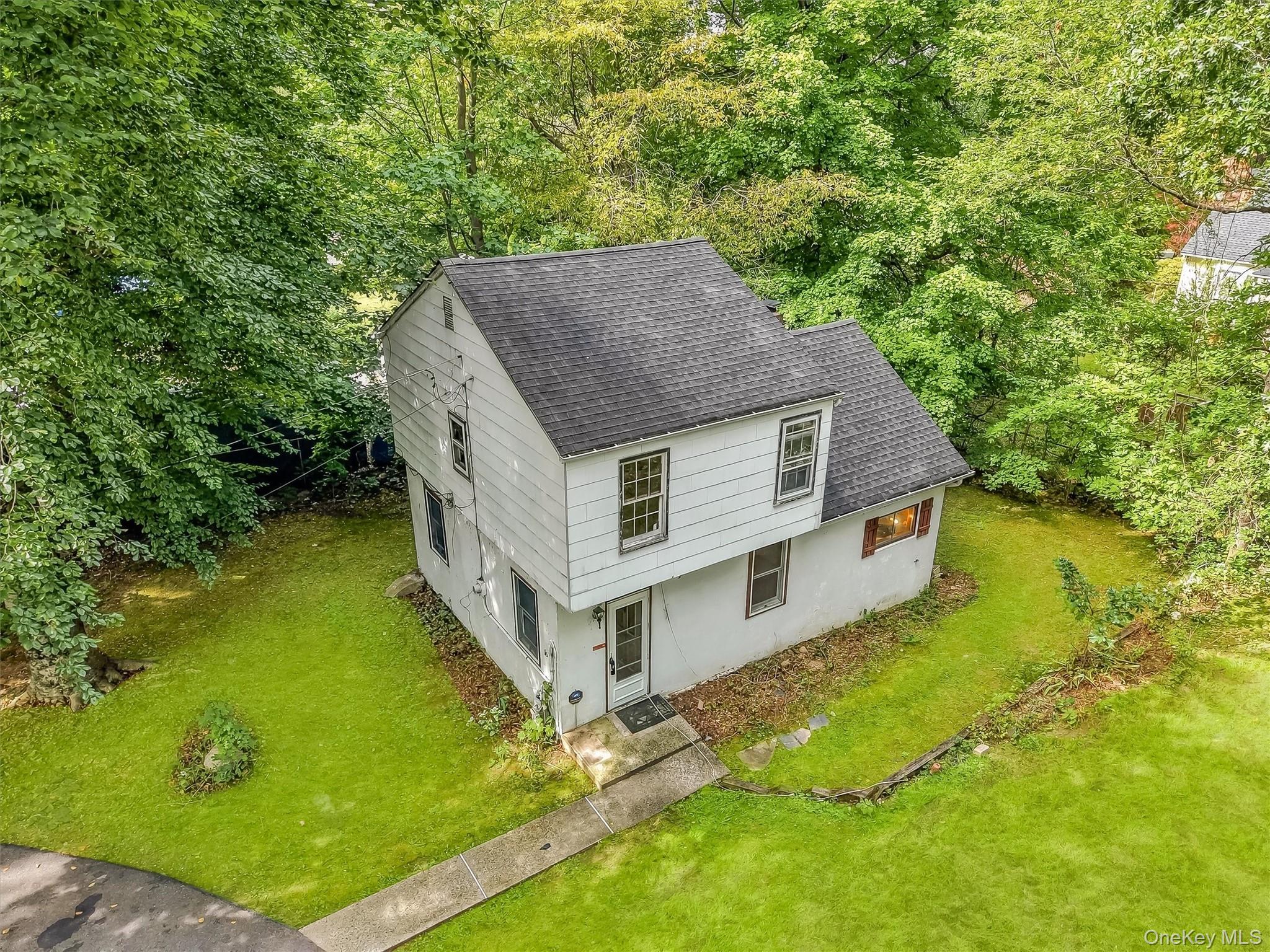 16 Cottage Avenue – For Sale photo 3