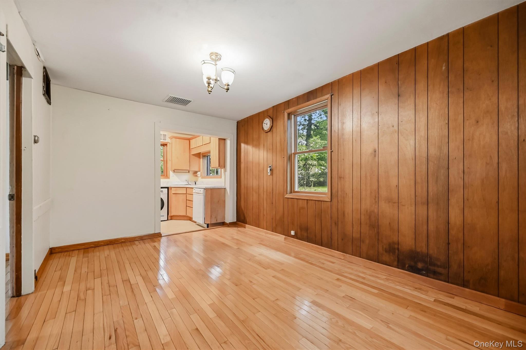 16 Cottage Avenue – For Sale photo 7