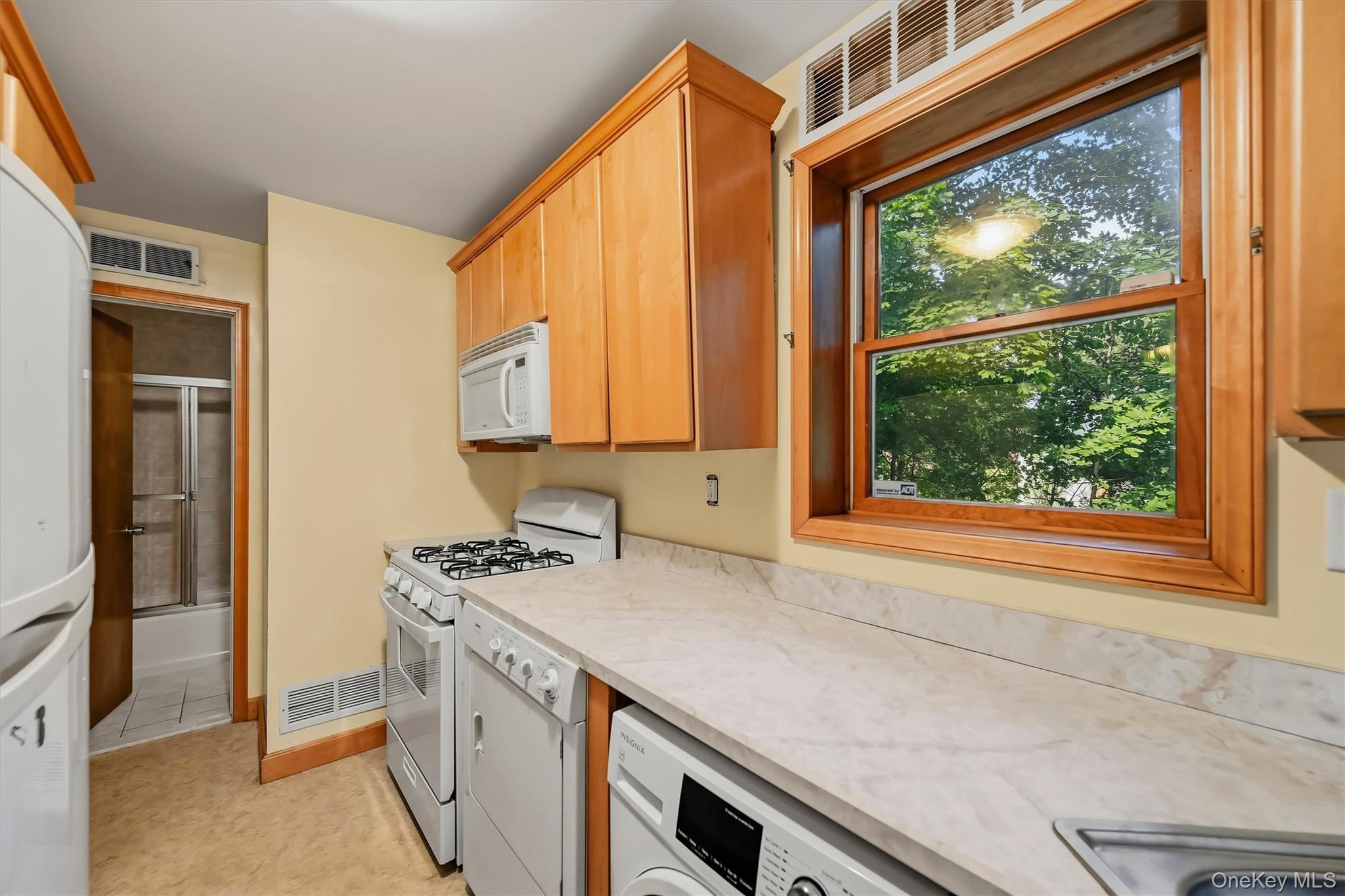 16 Cottage Avenue – For Sale photo 17