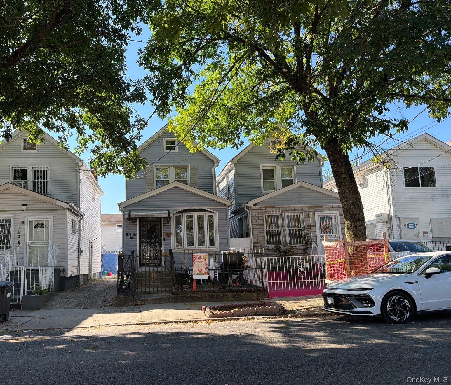 142-20 116th Avenue – For Sale photo 2