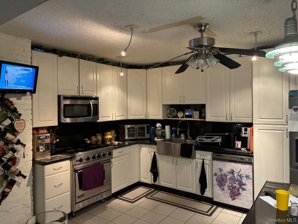21432 40th Avenue – For Sale photo 4