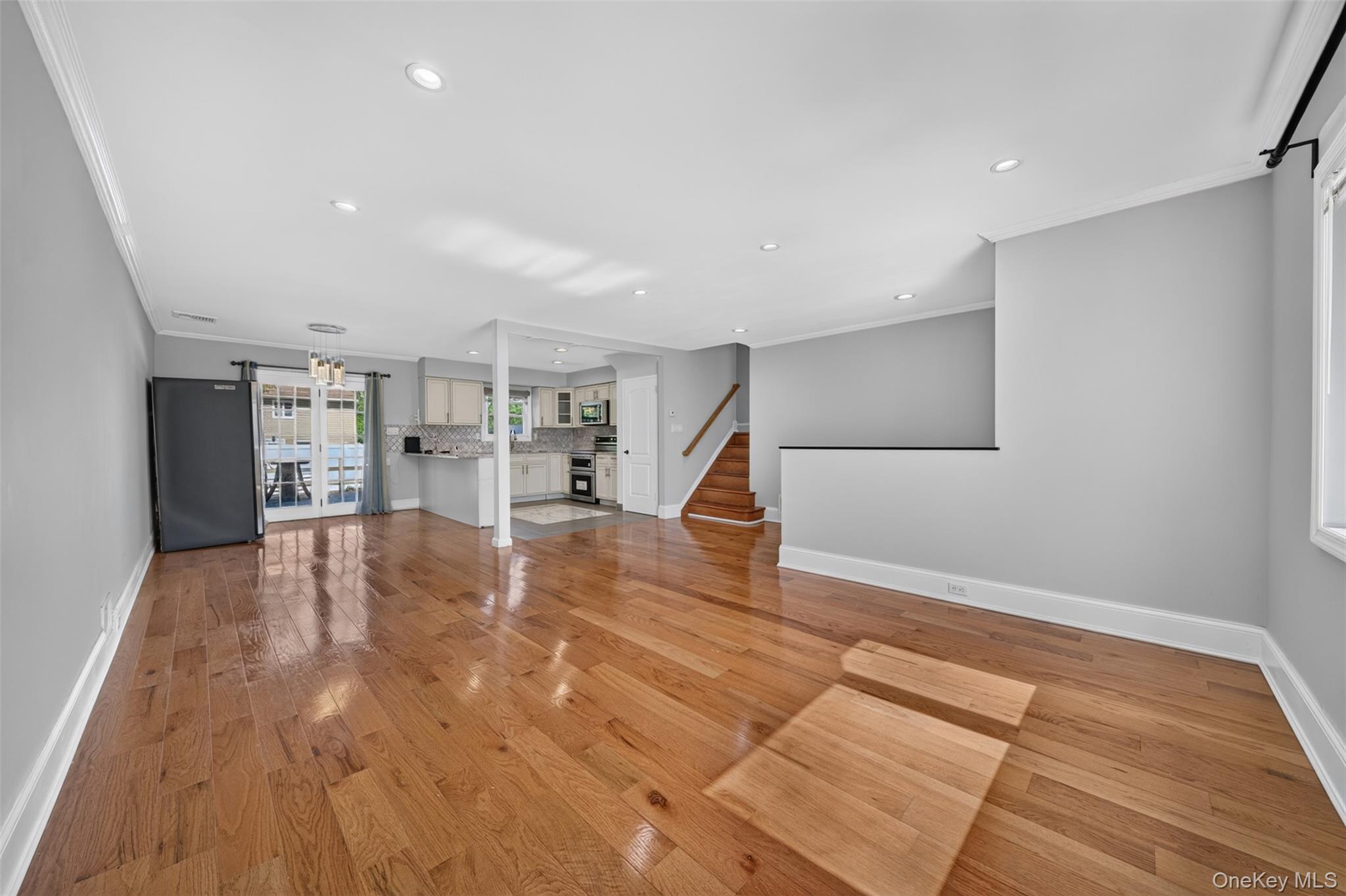11 Lincrest Street – For Sale photo 4
