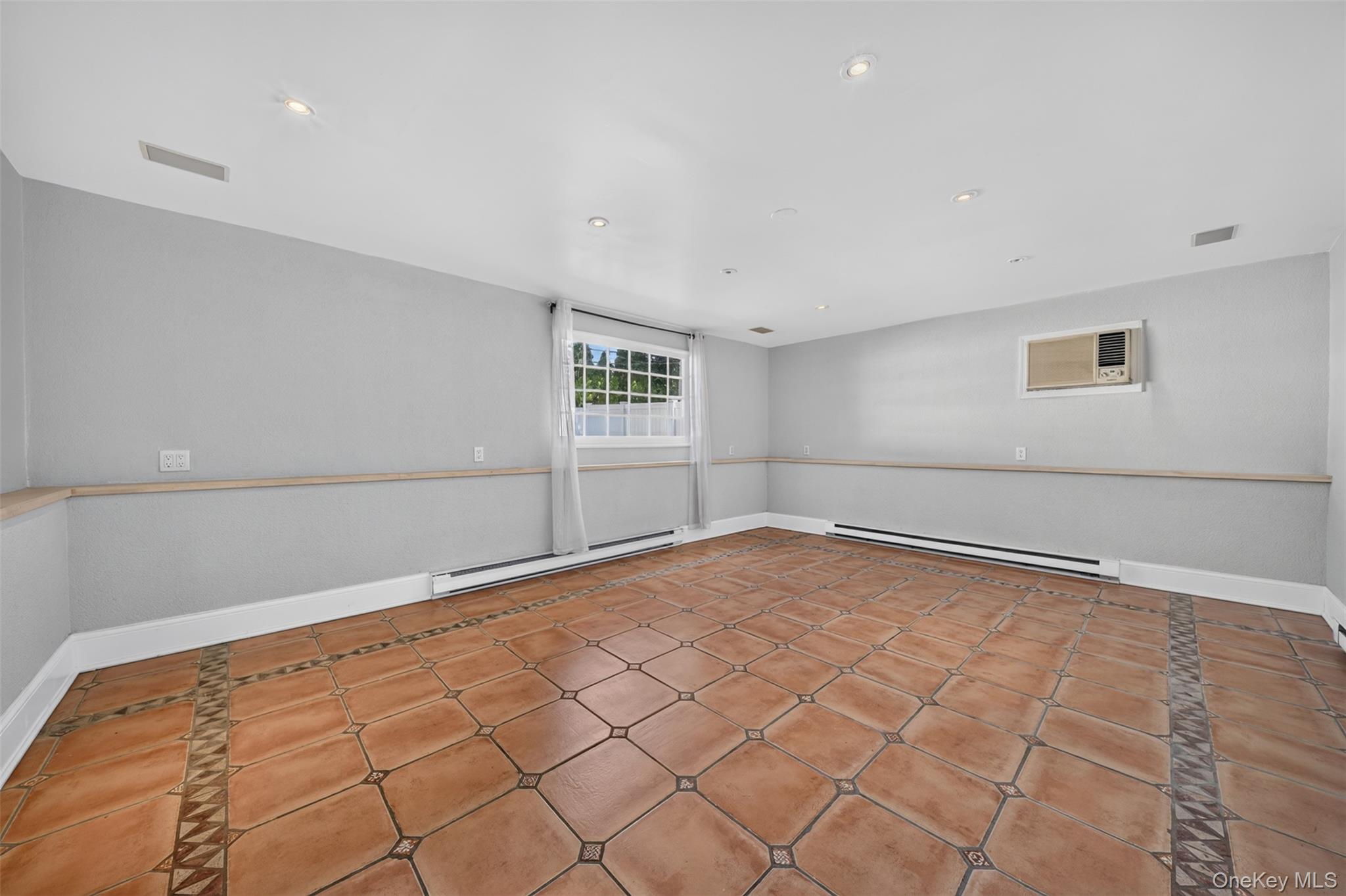 11 Lincrest Street – For Sale photo 15