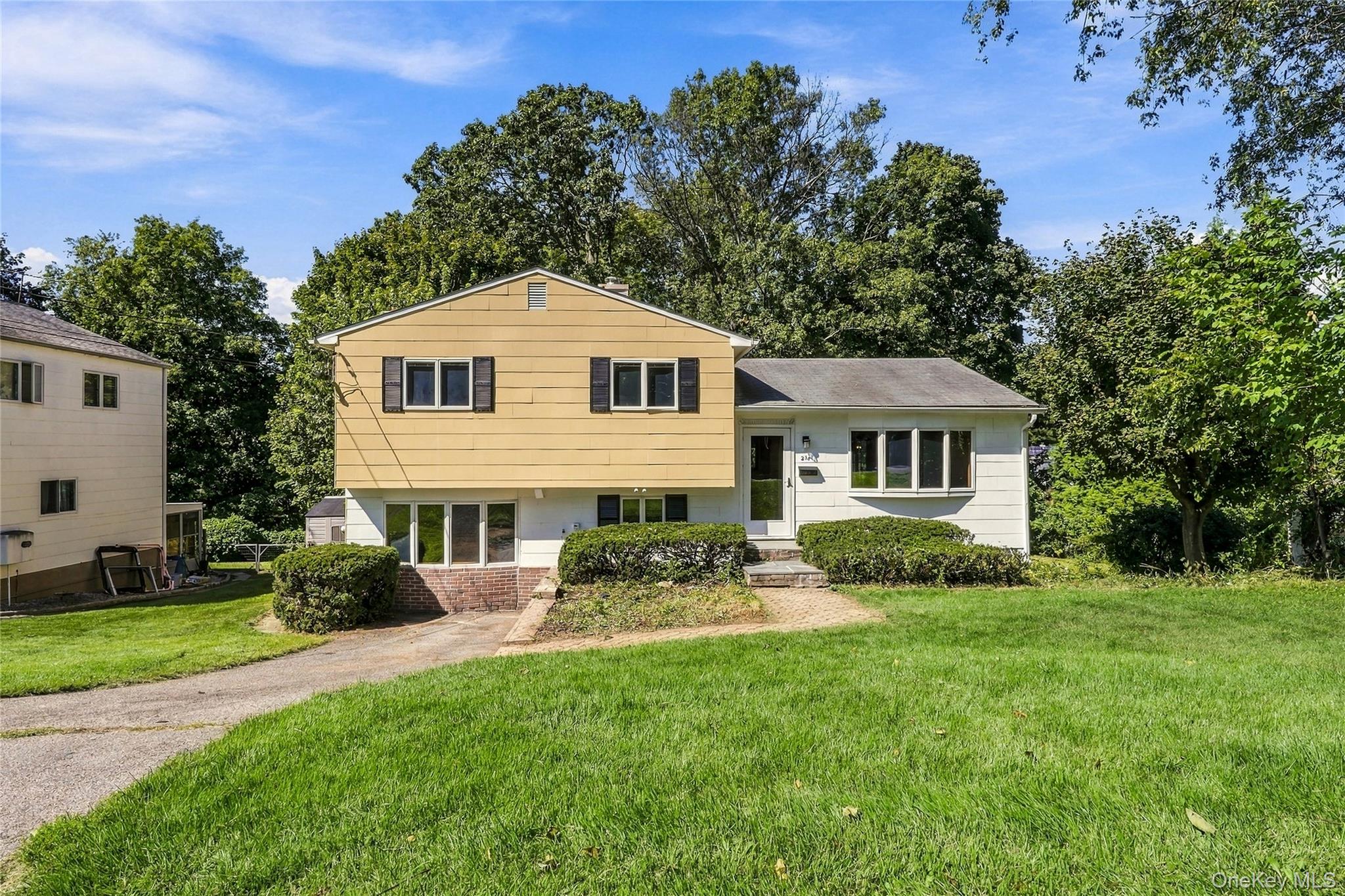 218 Gallagher Street – For Sale photo 2
