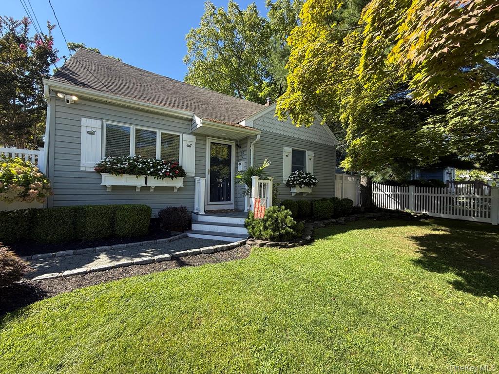 124 Smith Avenue – For Sale