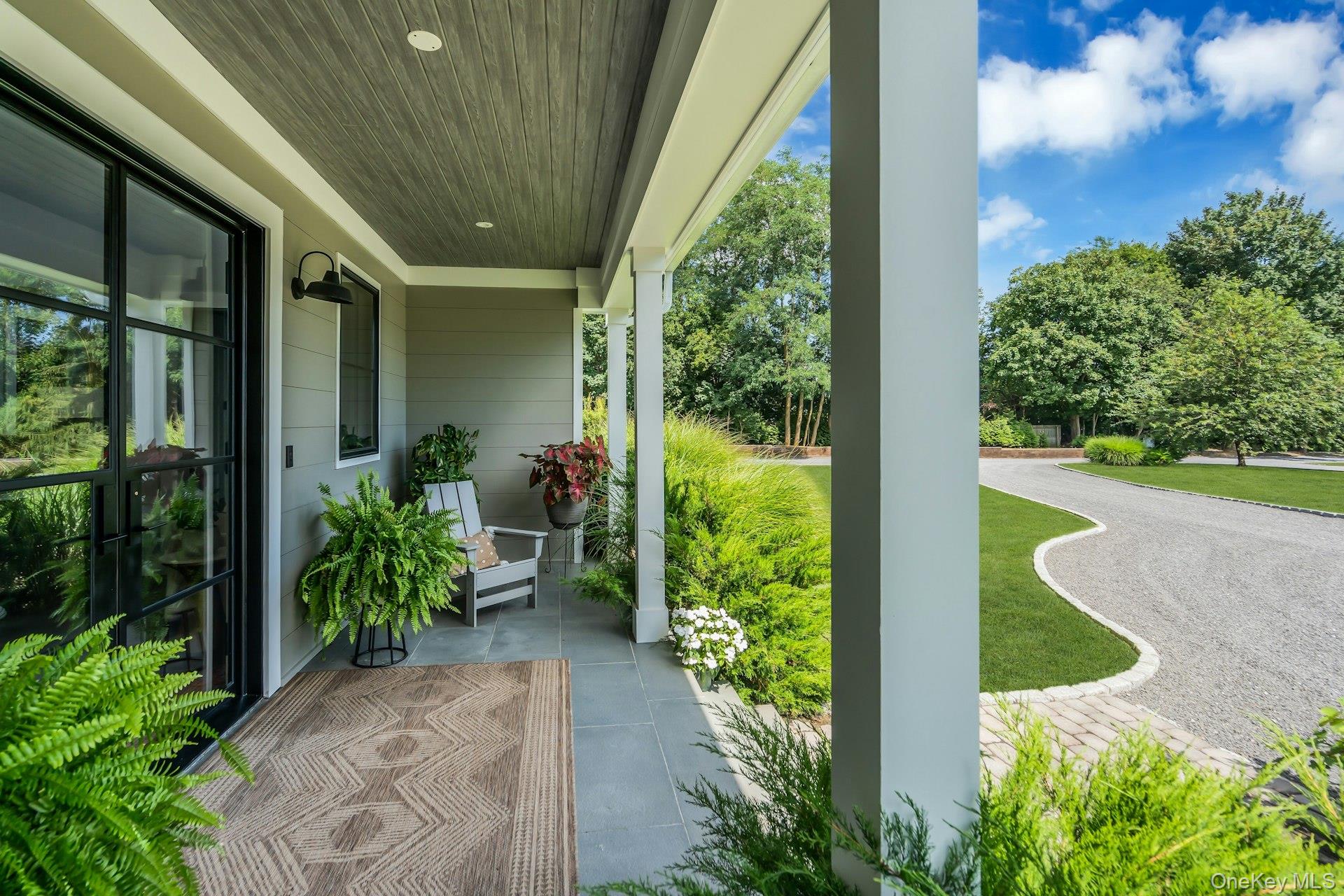 712 Hubbard Avenue – For Sale photo 3