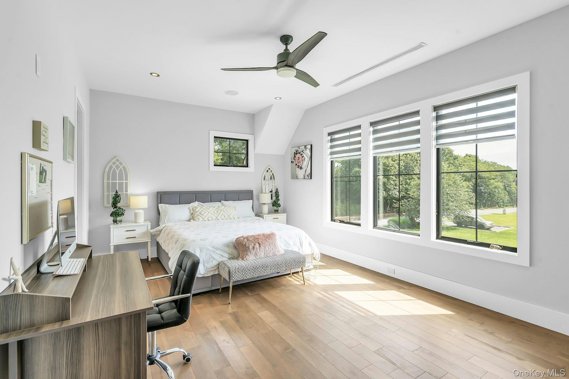712 Hubbard Avenue – For Sale photo 21