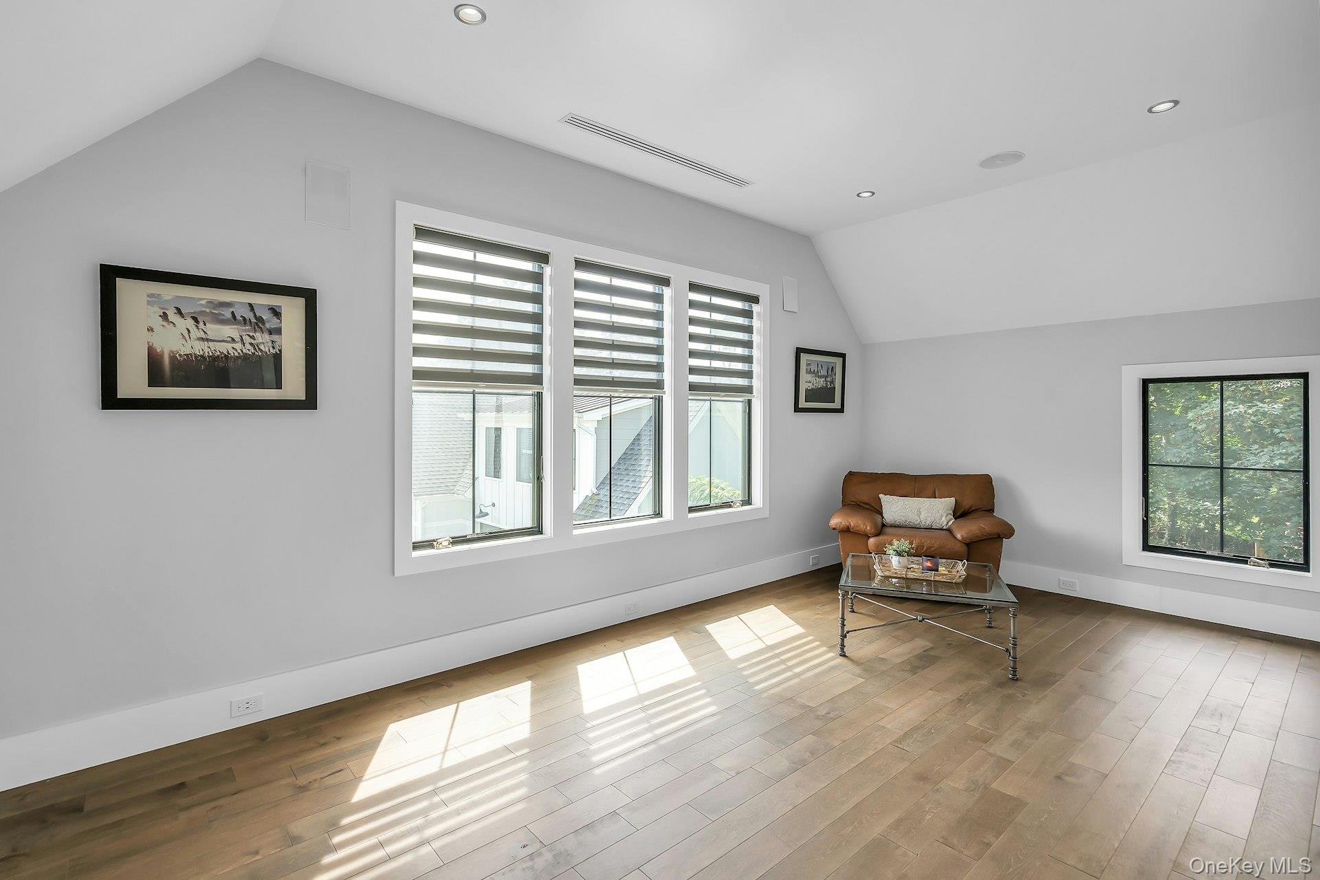 712 Hubbard Avenue – For Sale photo 24