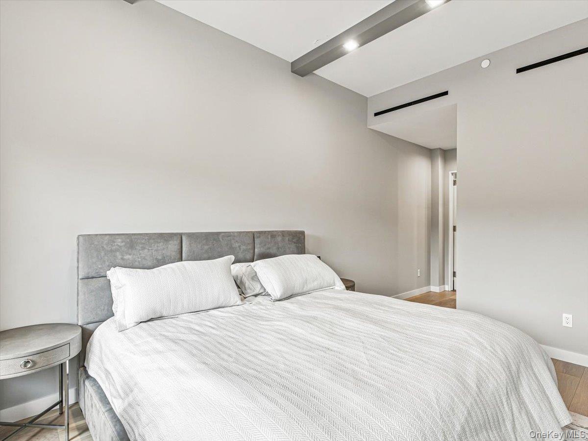 2121 31st Street, Unit 2C photo 15