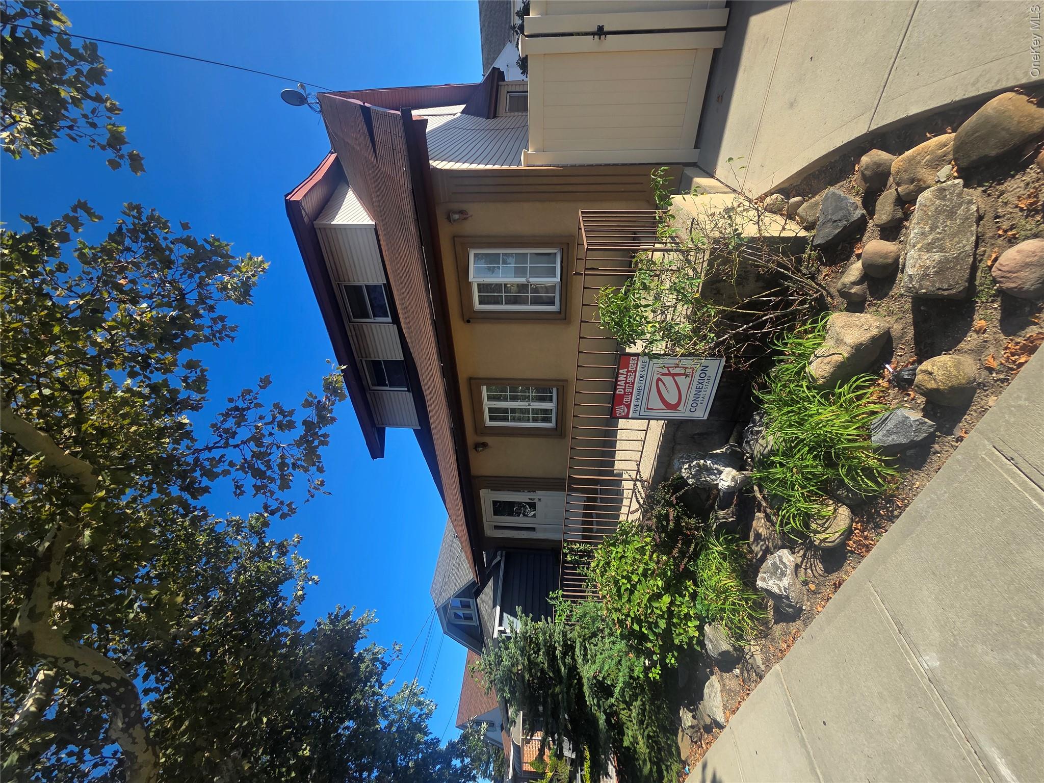 10008 157th Avenue – For Sale photo 2