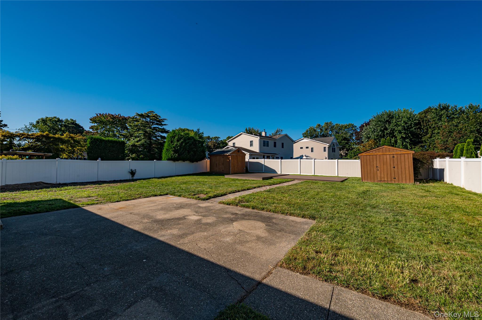 6 Evy Court – For Sale photo 4