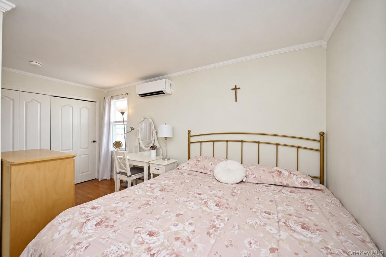 108 E 6th Road – For Sale photo 12