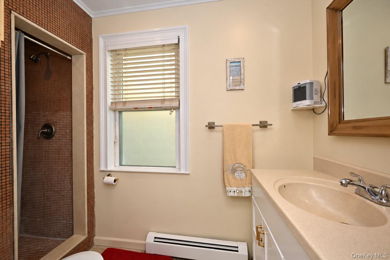 108 E 6th Road – For Sale photo 10