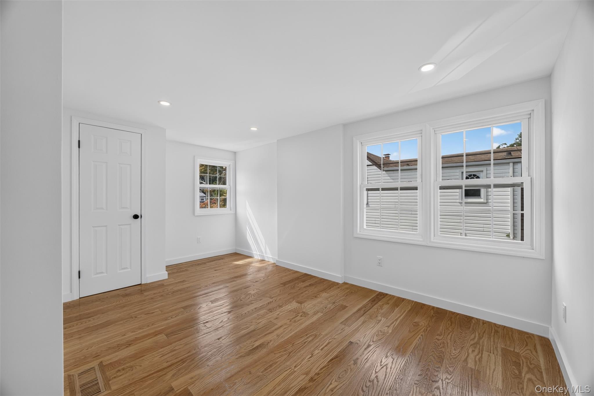 33 Carol Street – For Sale photo 22