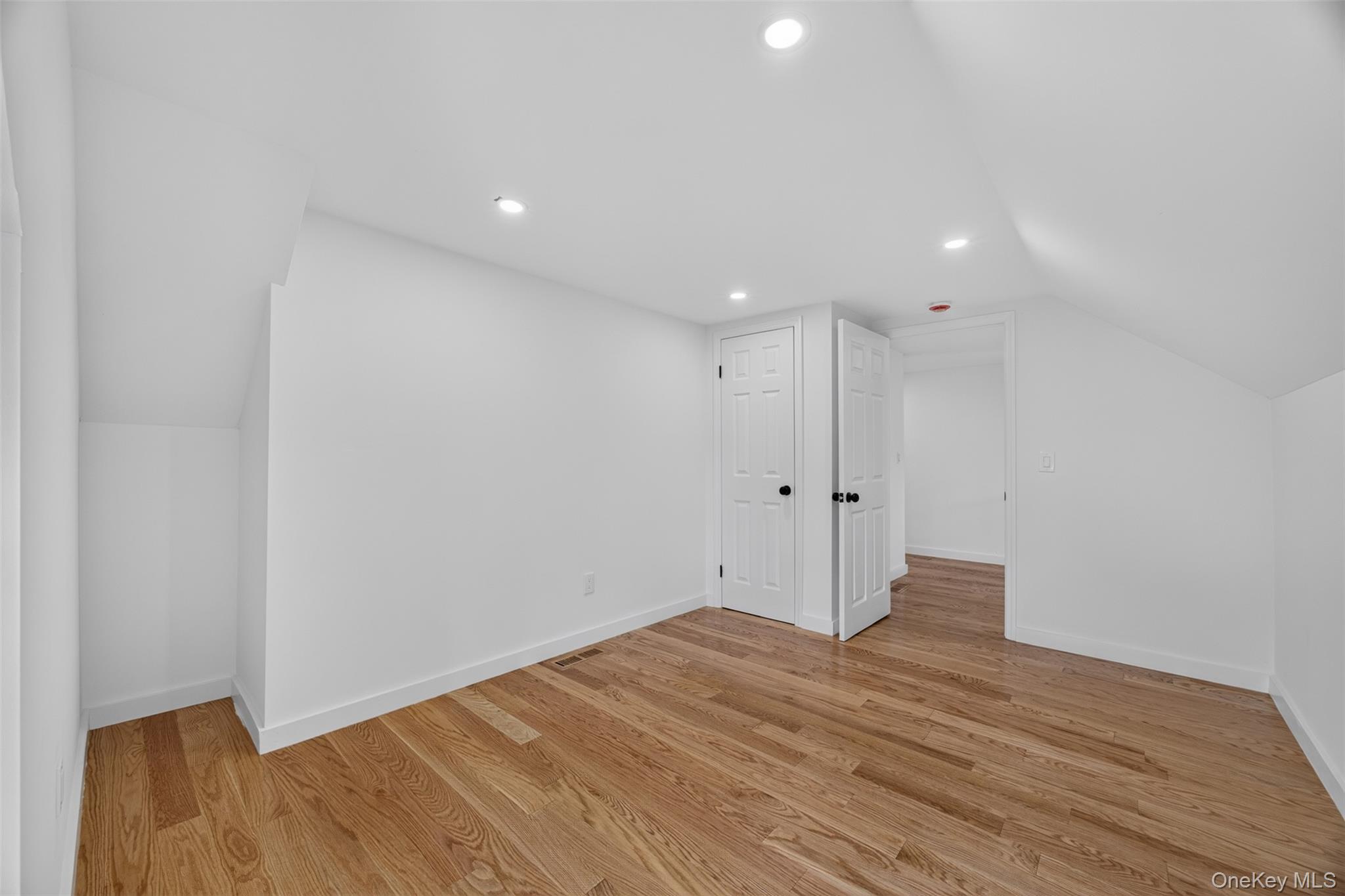 33 Carol Street – For Sale photo 25